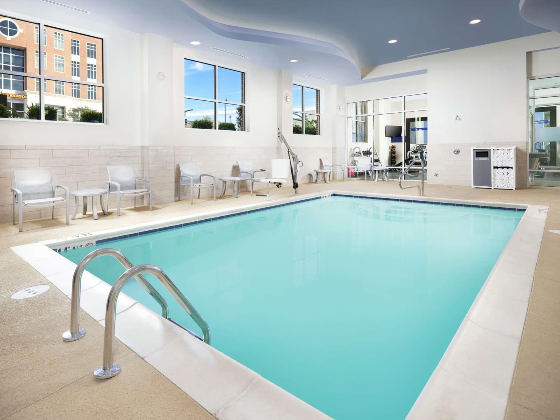 Hampton Inn Wilmington Downtown gallery photo in Wilmington, NC — image 6