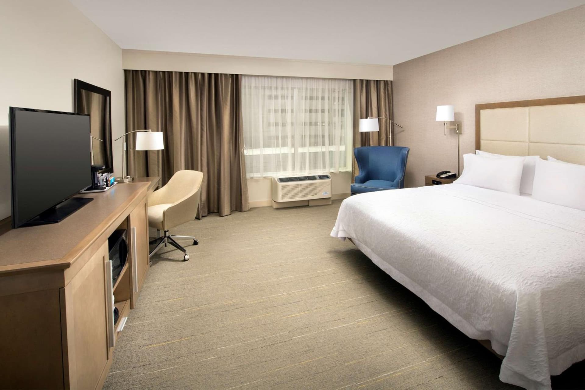 Hampton Inn Wilmington Downtown gallery photo in Wilmington, NC — image 12