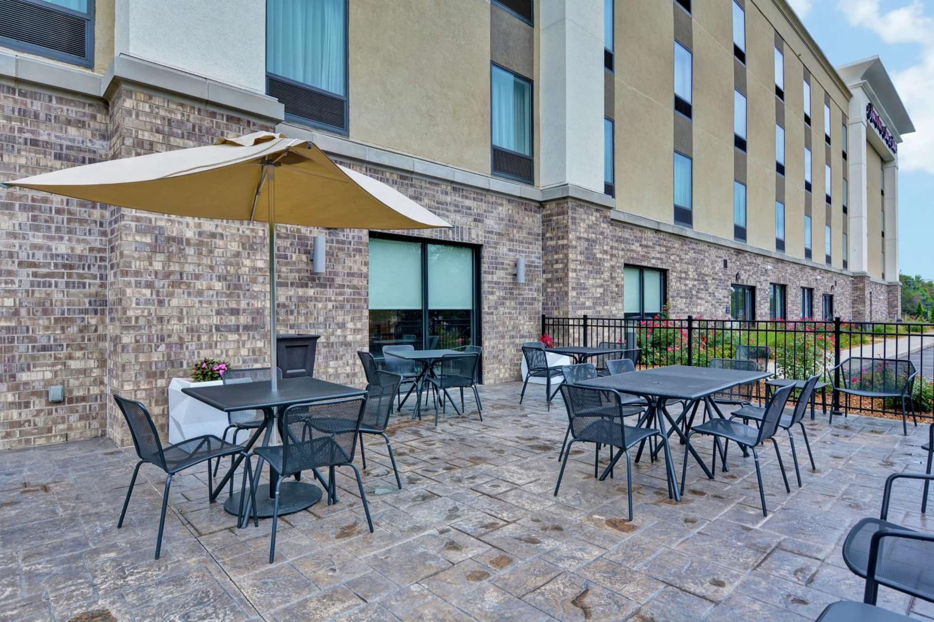 Hampton Inn Suites Ashland, Ohio interior in Ashland, OH — gallery photo 2