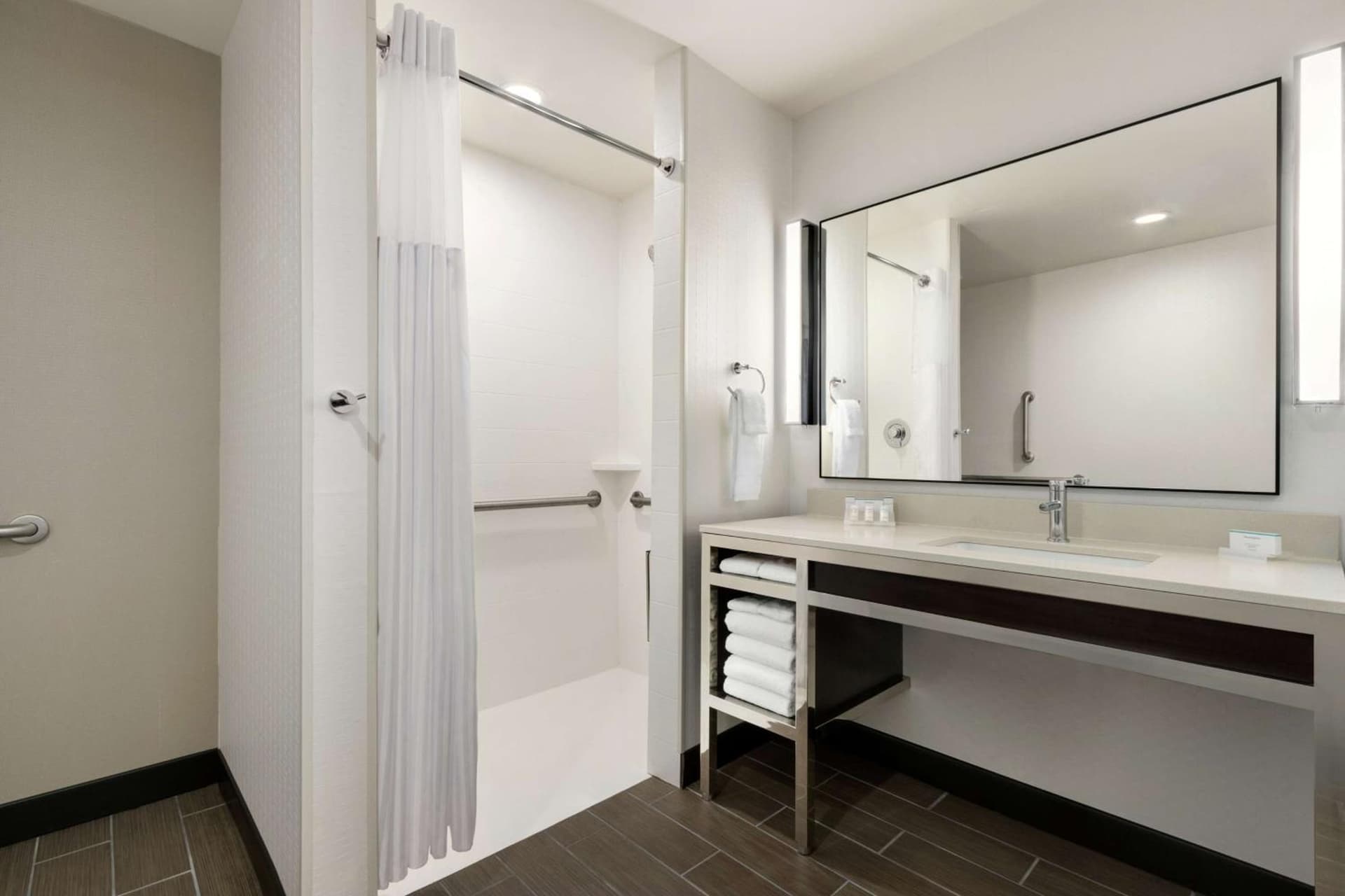 Hilton Garden Inn Medford gallery photo in Medford, OR — image 38