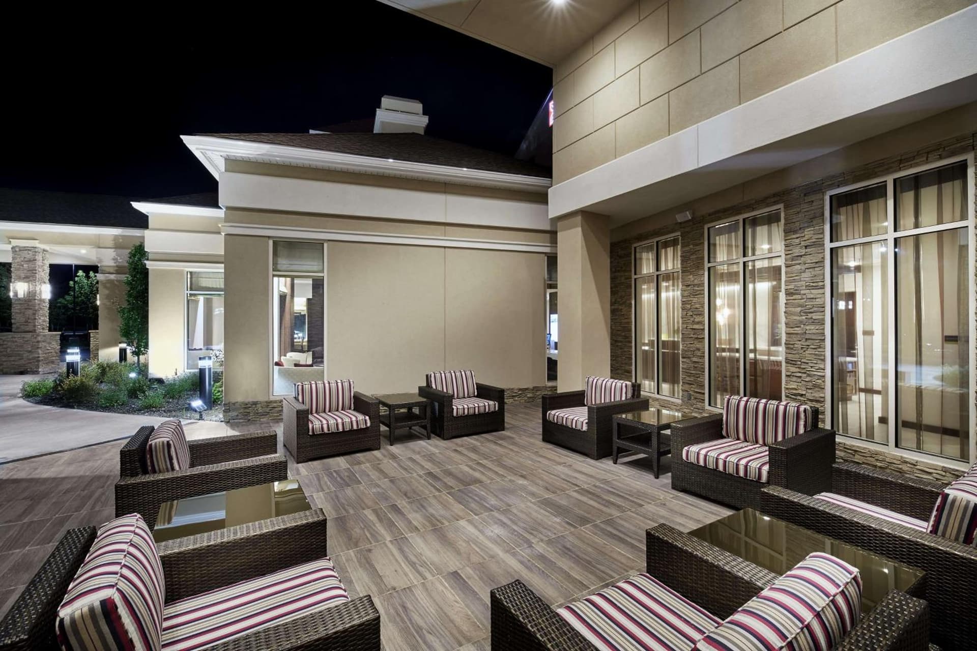 Hilton Garden Inn Roslyn gallery photo in Roslyn, NY — image 9