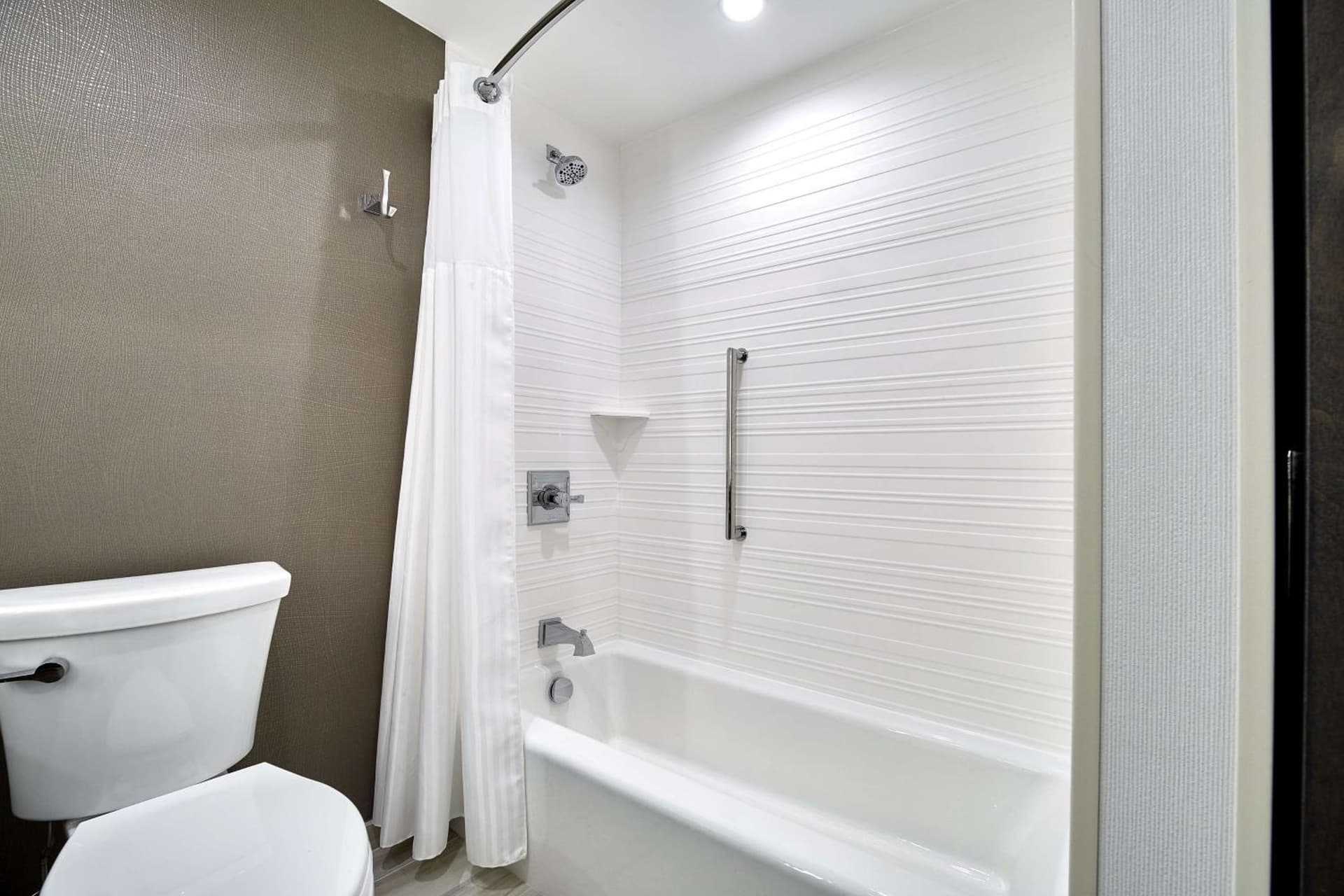 Hilton Garden Inn Roslyn gallery photo in Roslyn, NY — image 19