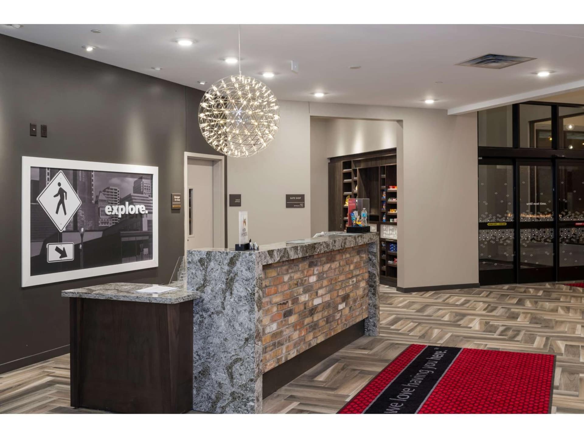 Hampton Inn and Suites Minneapolis University Area, MN interior in Minneapolis, MN — gallery photo 2