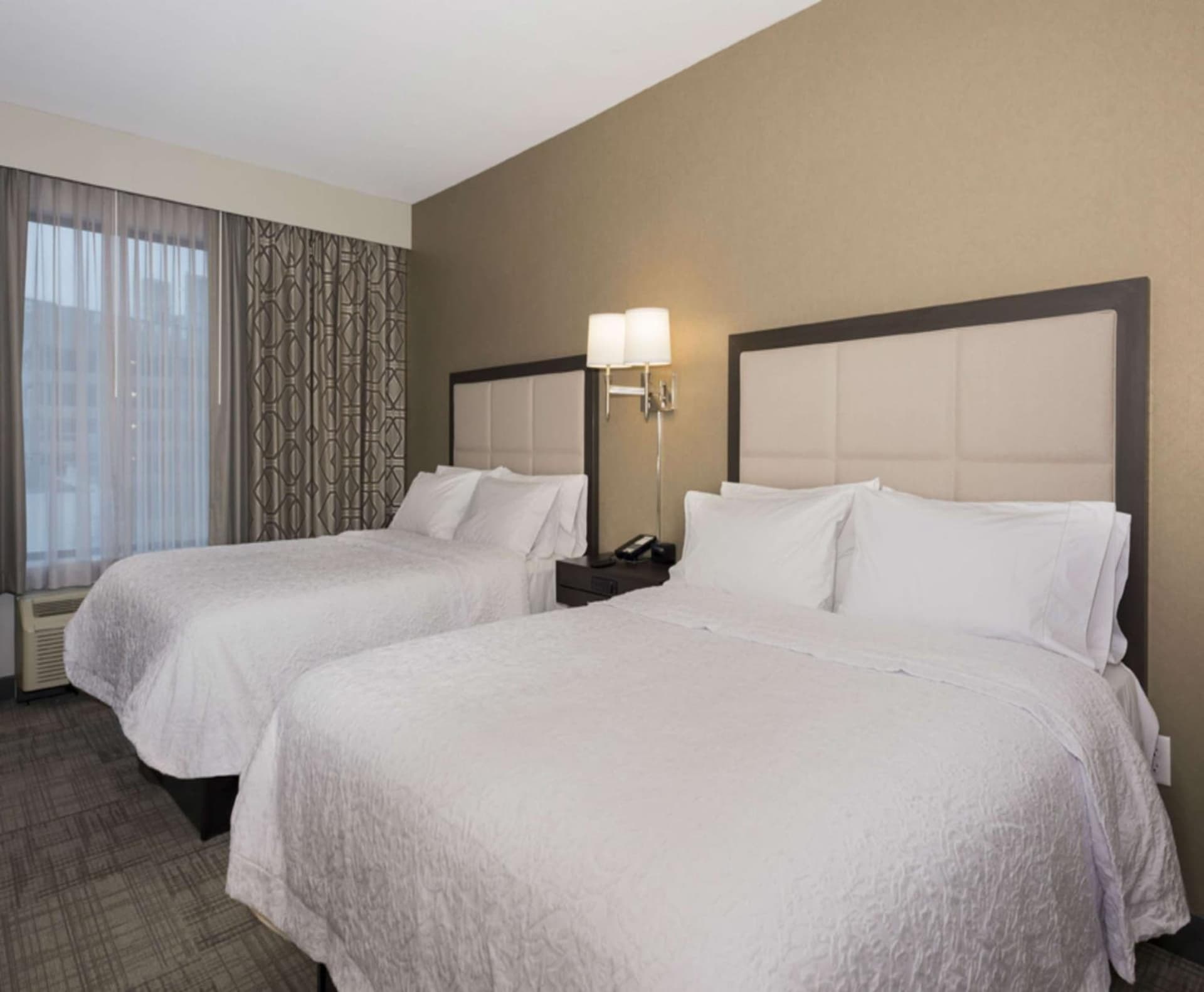 Hampton Inn and Suites Minneapolis University Area, MN gallery photo in Minneapolis, MN — image 7