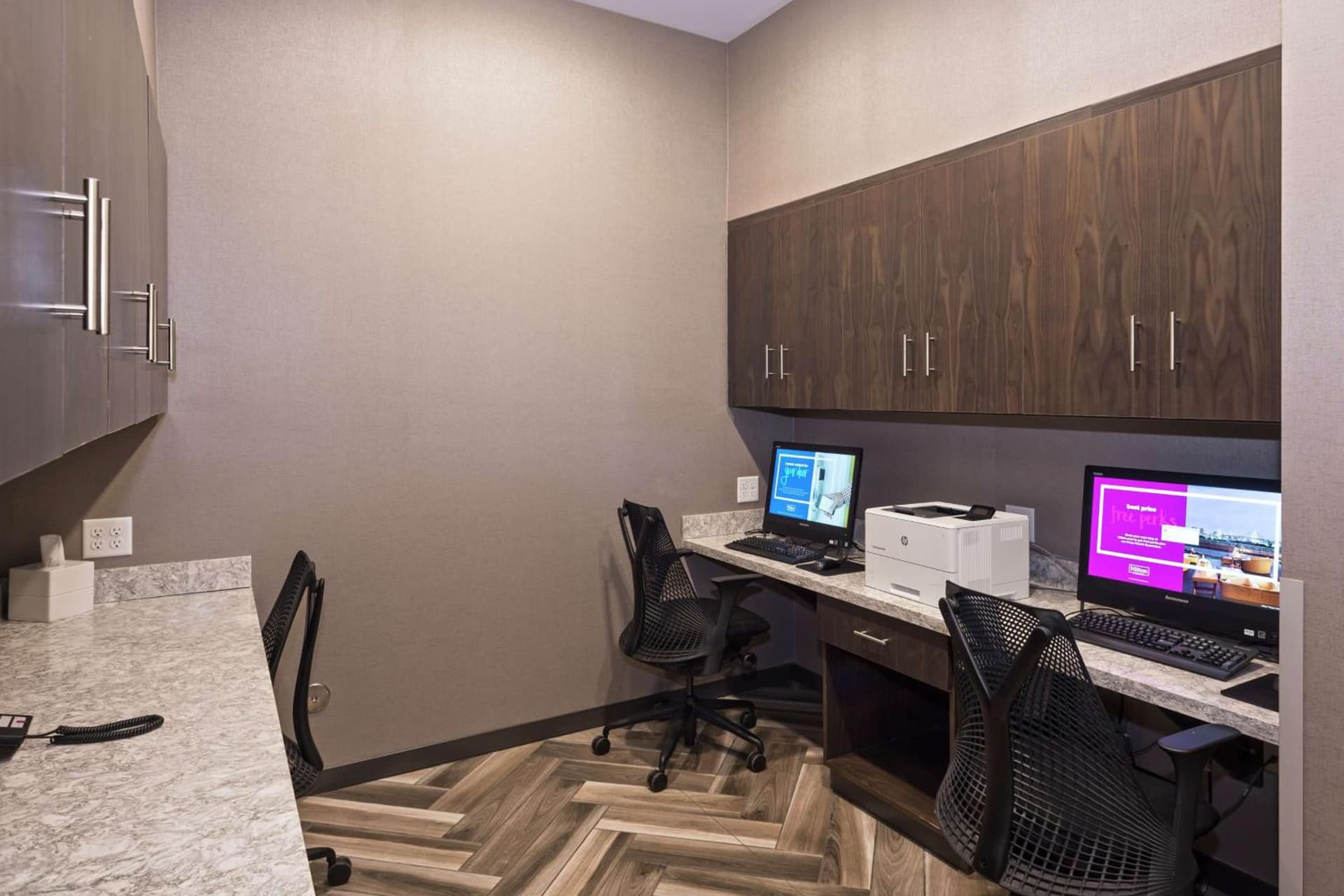 Hampton Inn and Suites Minneapolis University Area, MN gallery photo in Minneapolis, MN — image 5