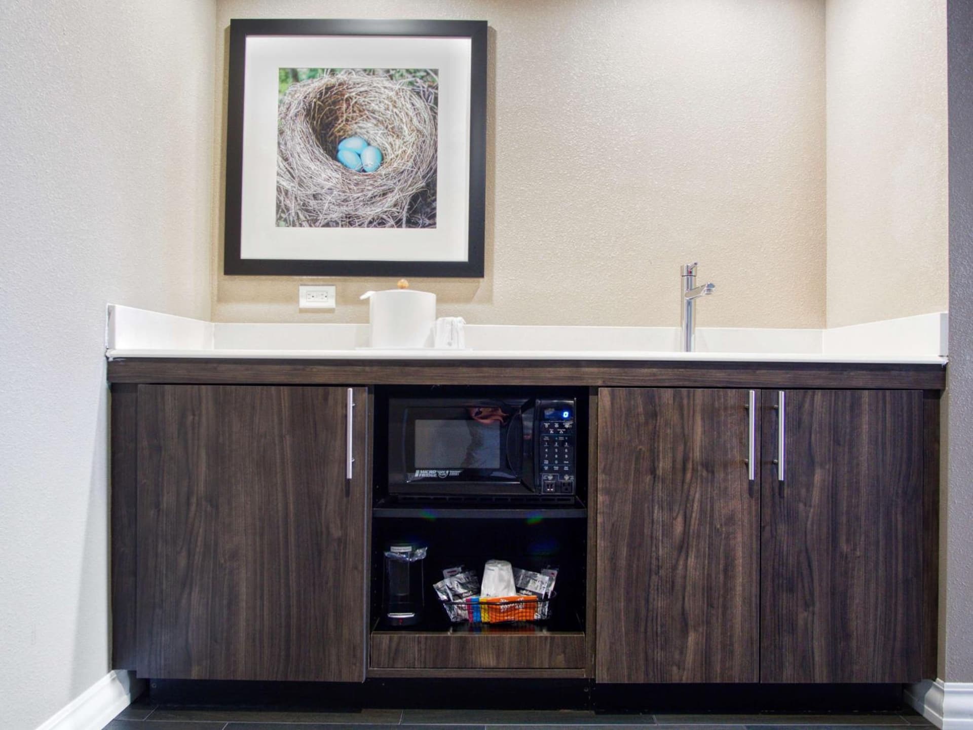 Hampton Inn & Suites-Moore gallery photo in Moore, OK — image 16