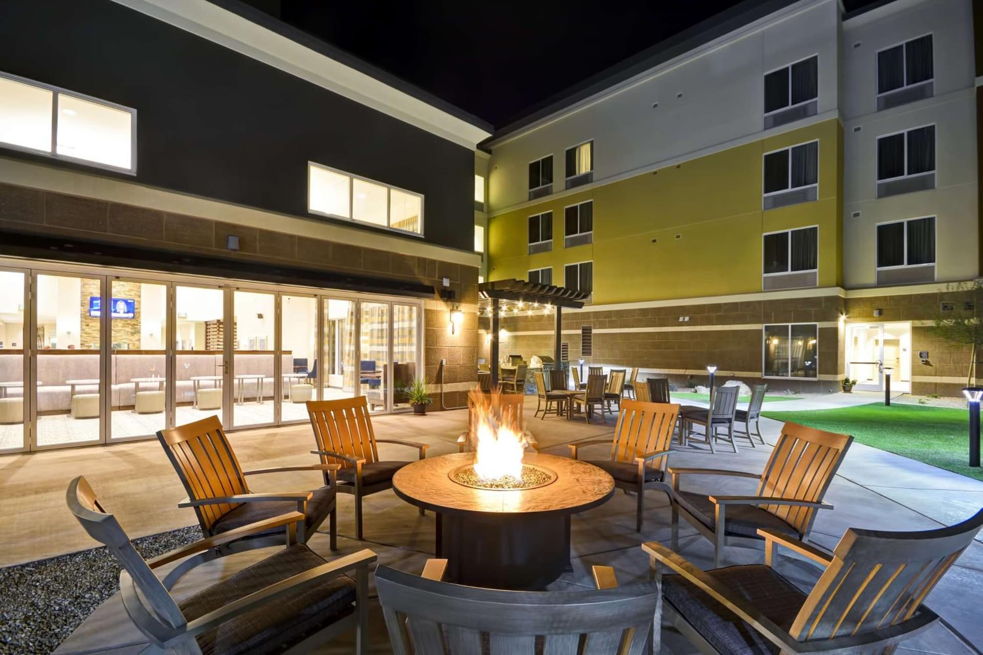 Homewood Suites By Hilton Phoenix Tempe Asu Area interior in Tempe, AZ — gallery photo 2
