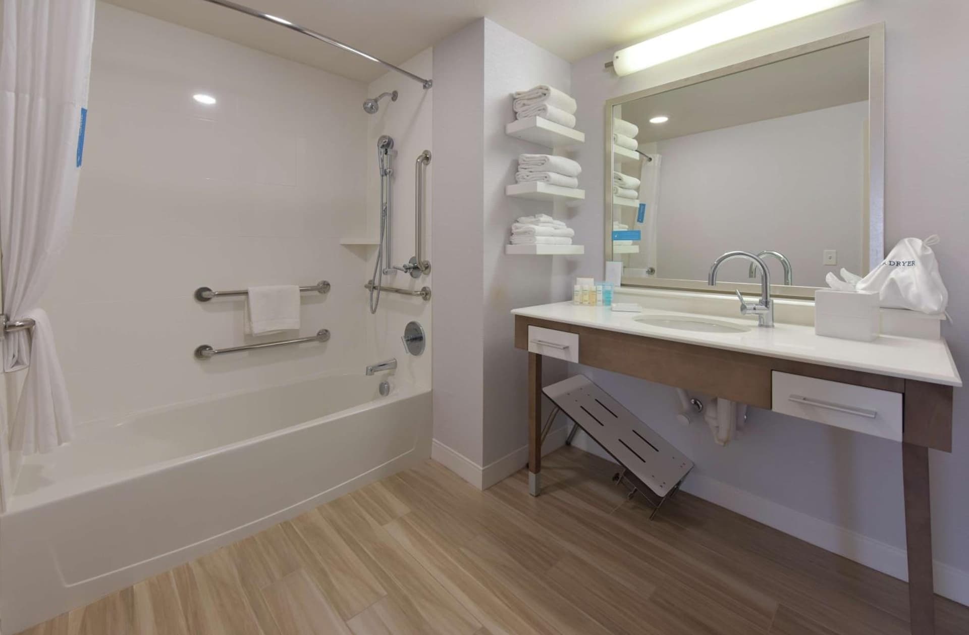 Hampton Inn & Suites Seattle/Redmond Wa gallery photo in Redmond, WA — image 16
