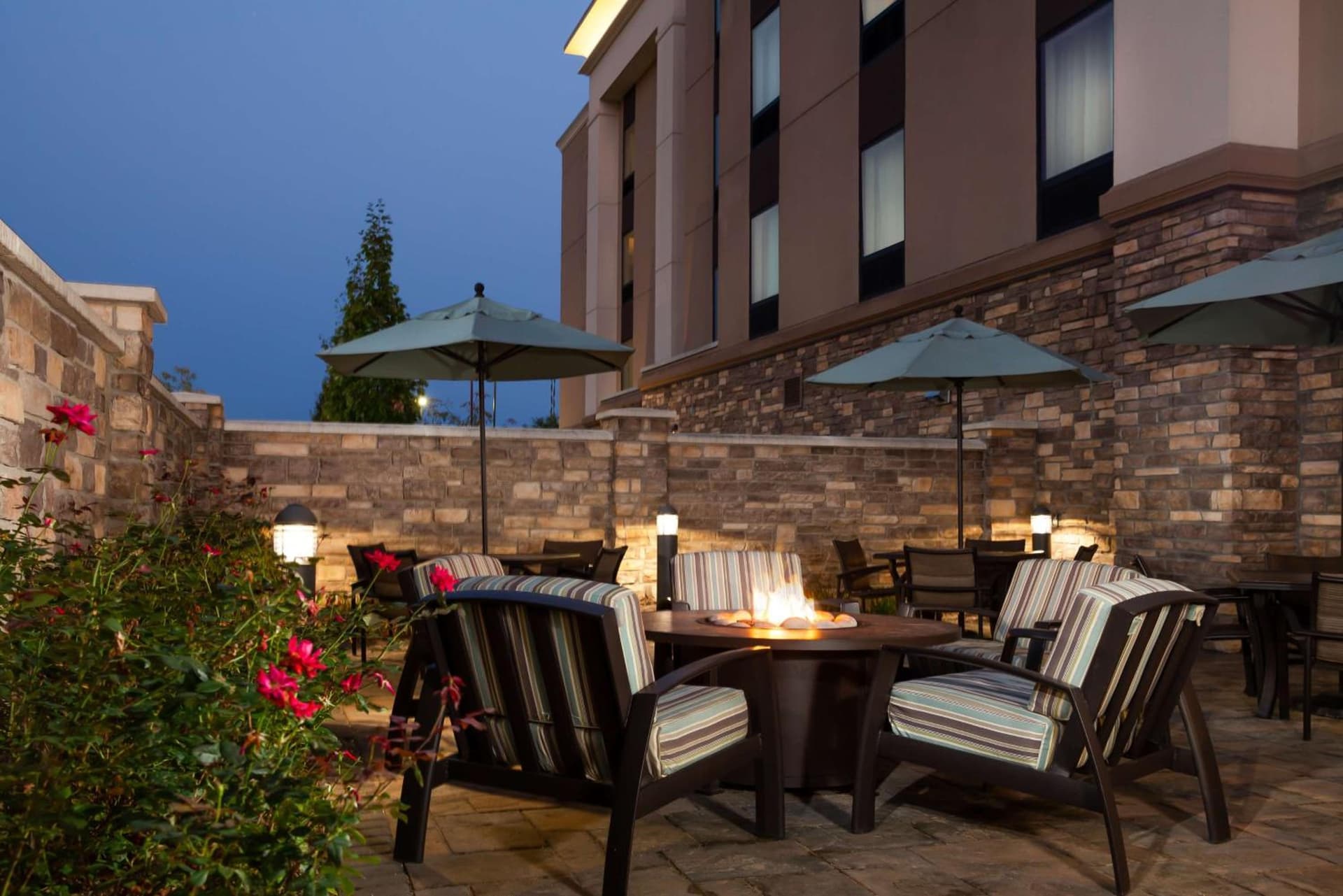 Hampton Inn & Suites Niles/Warren, OH gallery photo in Niles, OH — image 46
