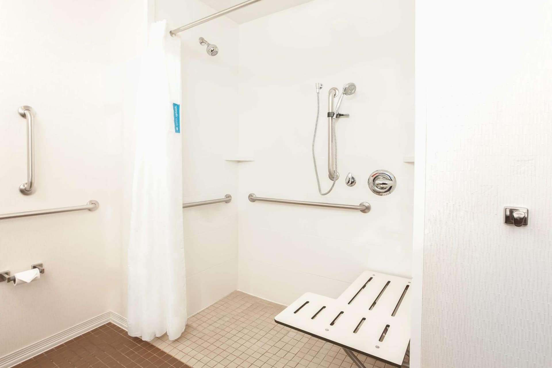 Hampton Inn & Suites Niles/Warren, OH gallery photo in Niles, OH — image 5