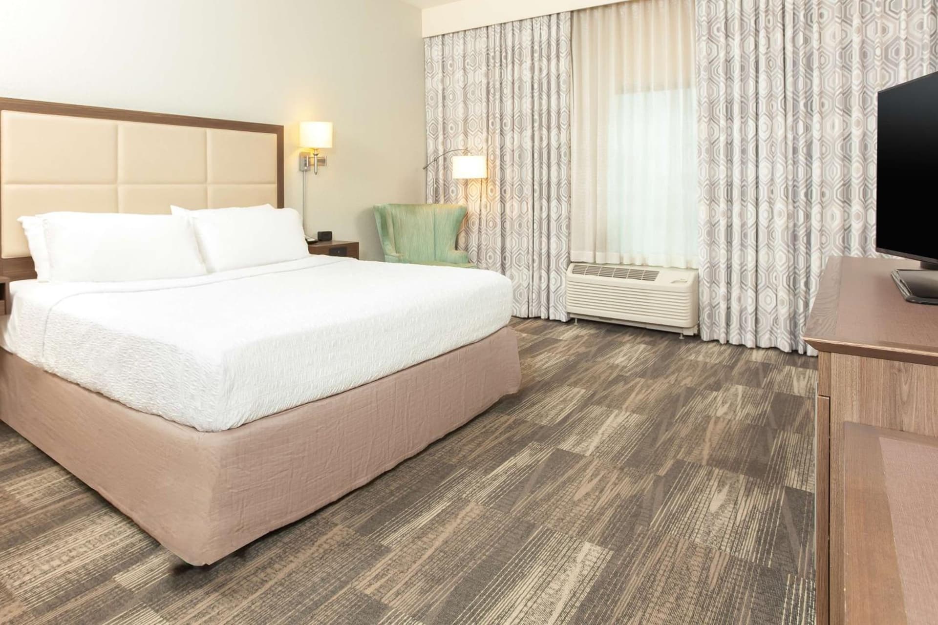 Hampton Inn & Suites Niles/Warren, OH gallery photo in Niles, OH — image 18