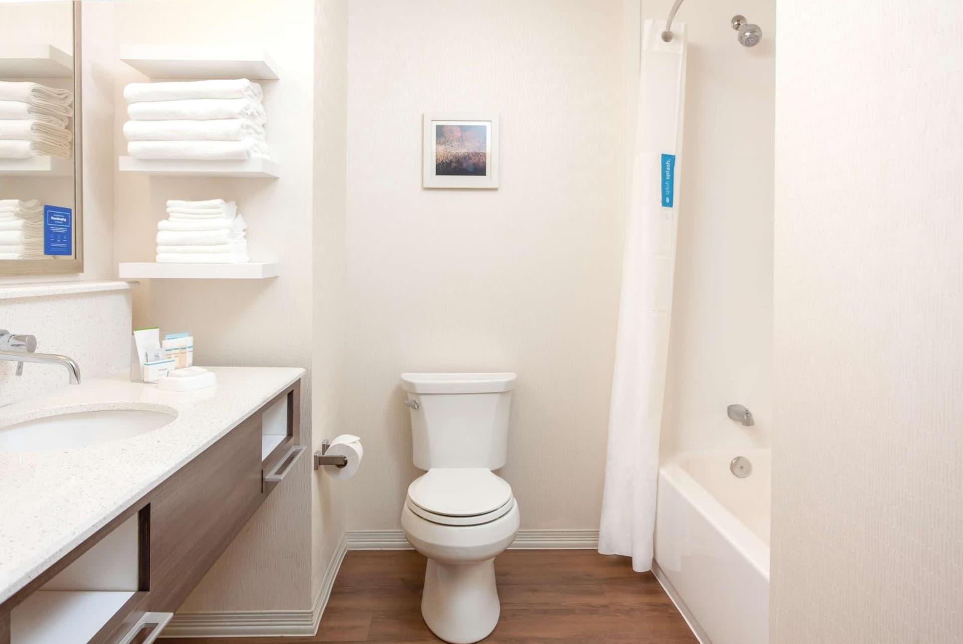 Hampton Inn & Suites Niles/Warren, OH gallery photo in Niles, OH — image 6
