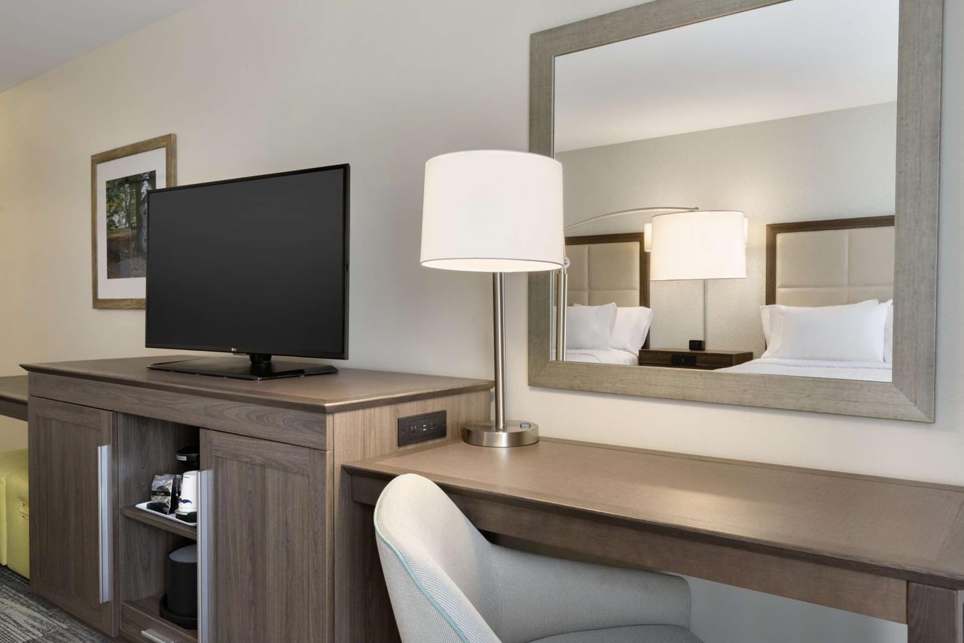 Hampton Inn & Suites Niles/Warren, OH gallery photo in Niles, OH — image 15