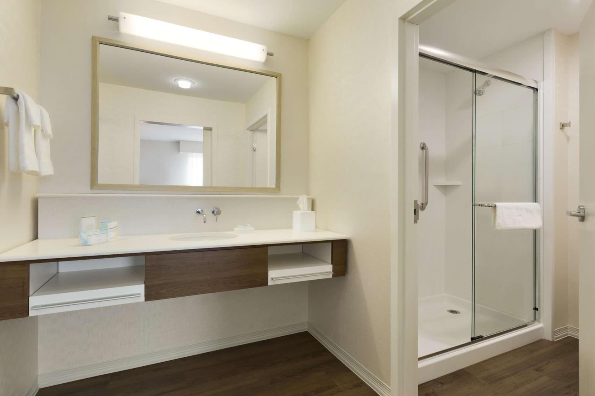 Hampton Inn & Suites Niles/Warren, OH gallery photo in Niles, OH — image 38