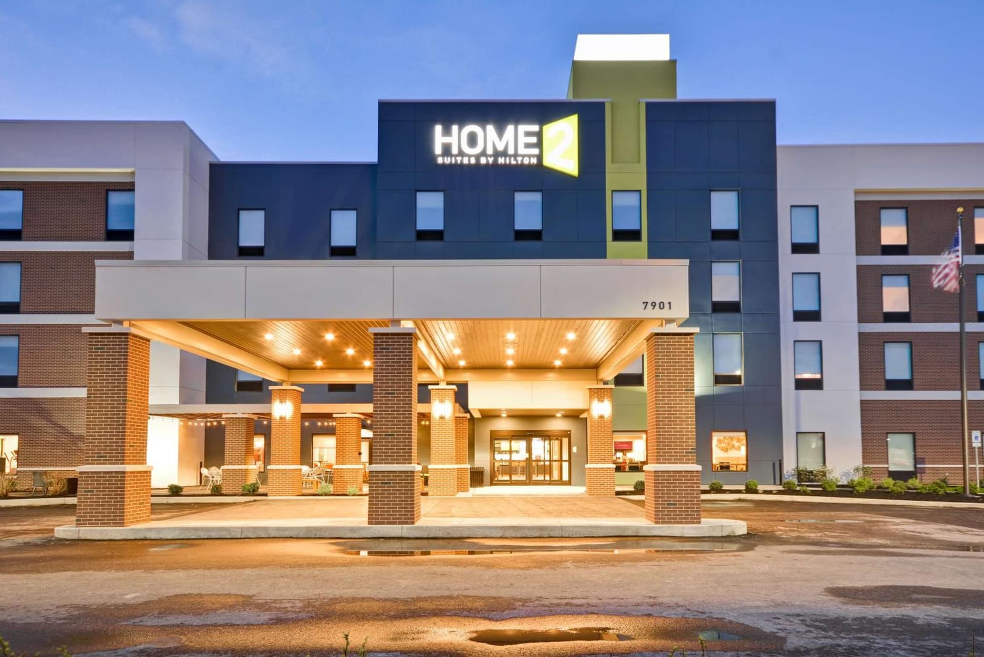 Home2 Suites By Hilton Evansville interior in Evansville, IN — gallery photo 2