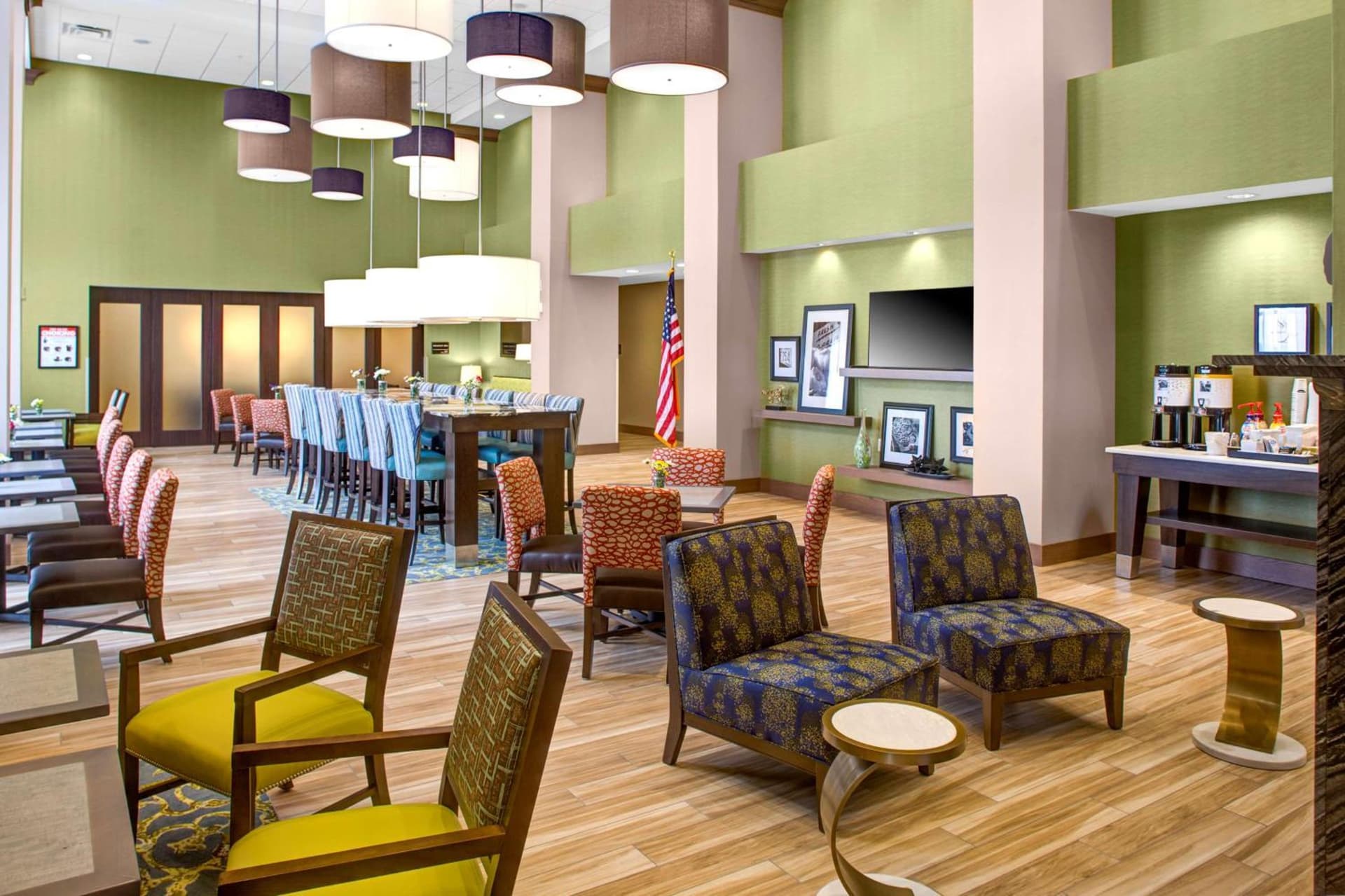 Hampton Inn & Suites Syracuse North Airport Area gallery photo in North Syracuse, NY — image 9