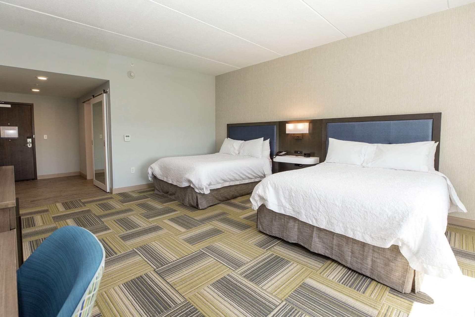 Hampton Inn & Suites Syracuse North Airport Area gallery photo in North Syracuse, NY — image 8