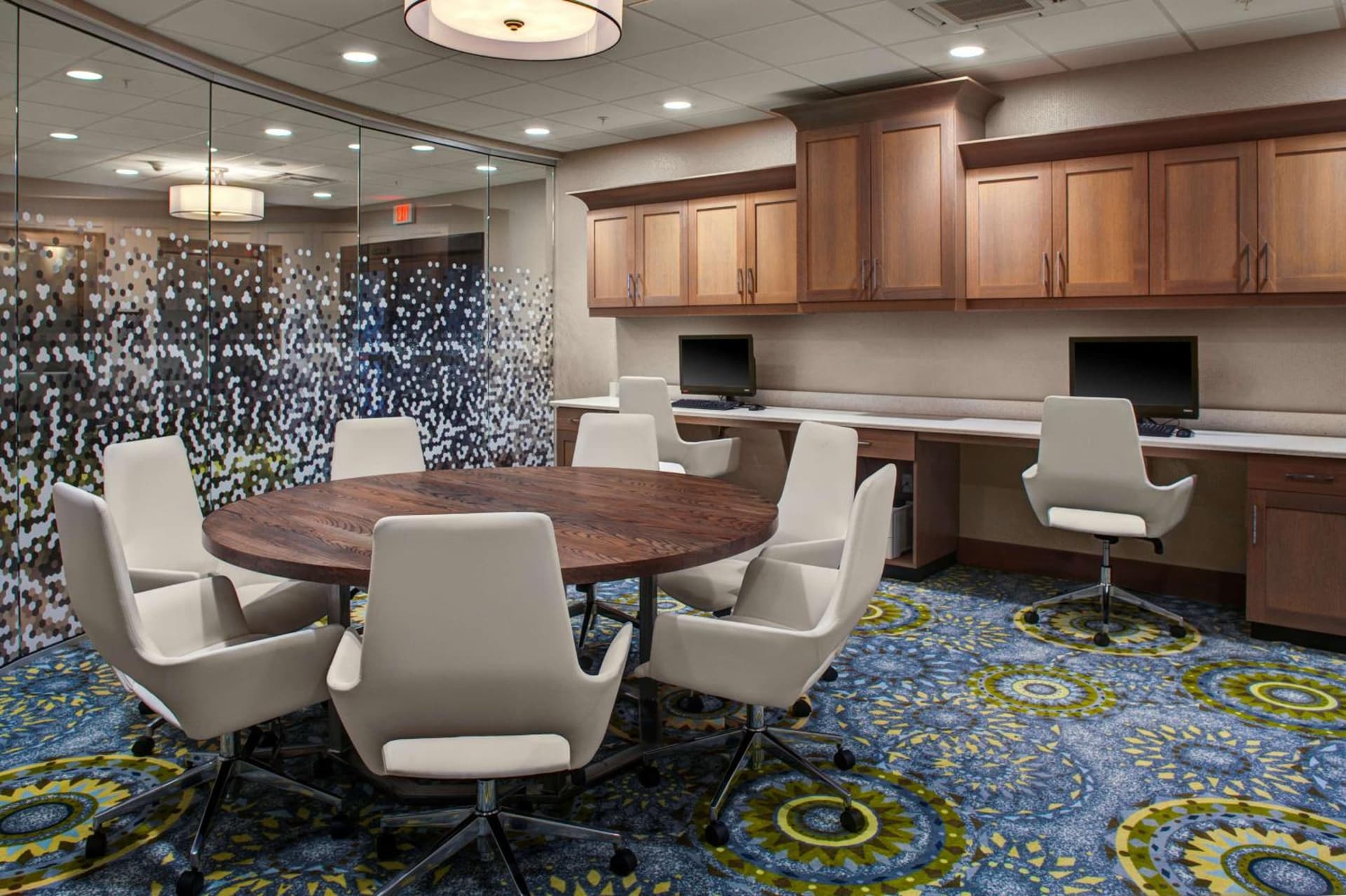 Hampton Inn & Suites Syracuse North Airport Area gallery photo in North Syracuse, NY — image 36