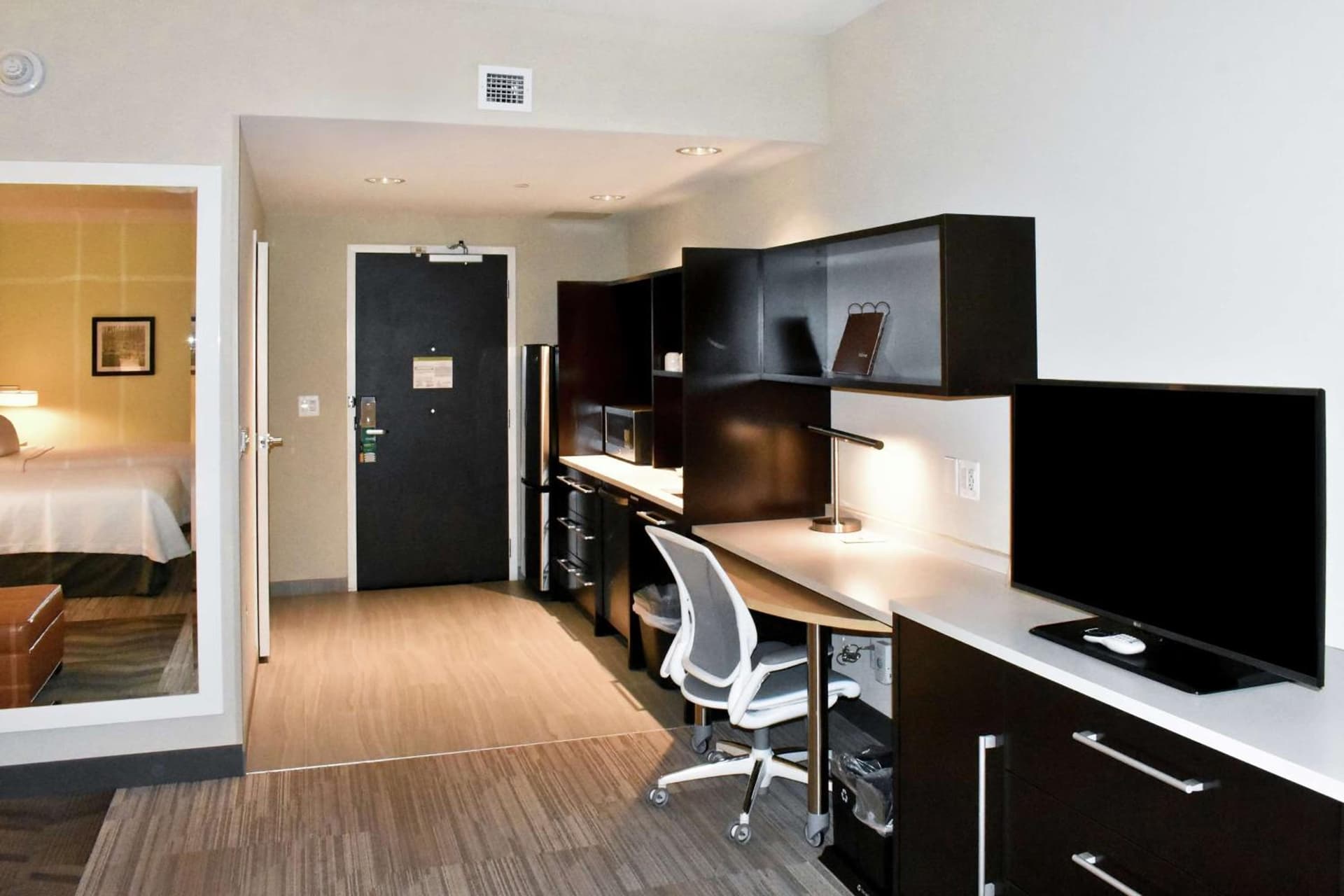 Home2 Suites By Hilton Charles Town gallery photo in Charles Town, WV — image 14