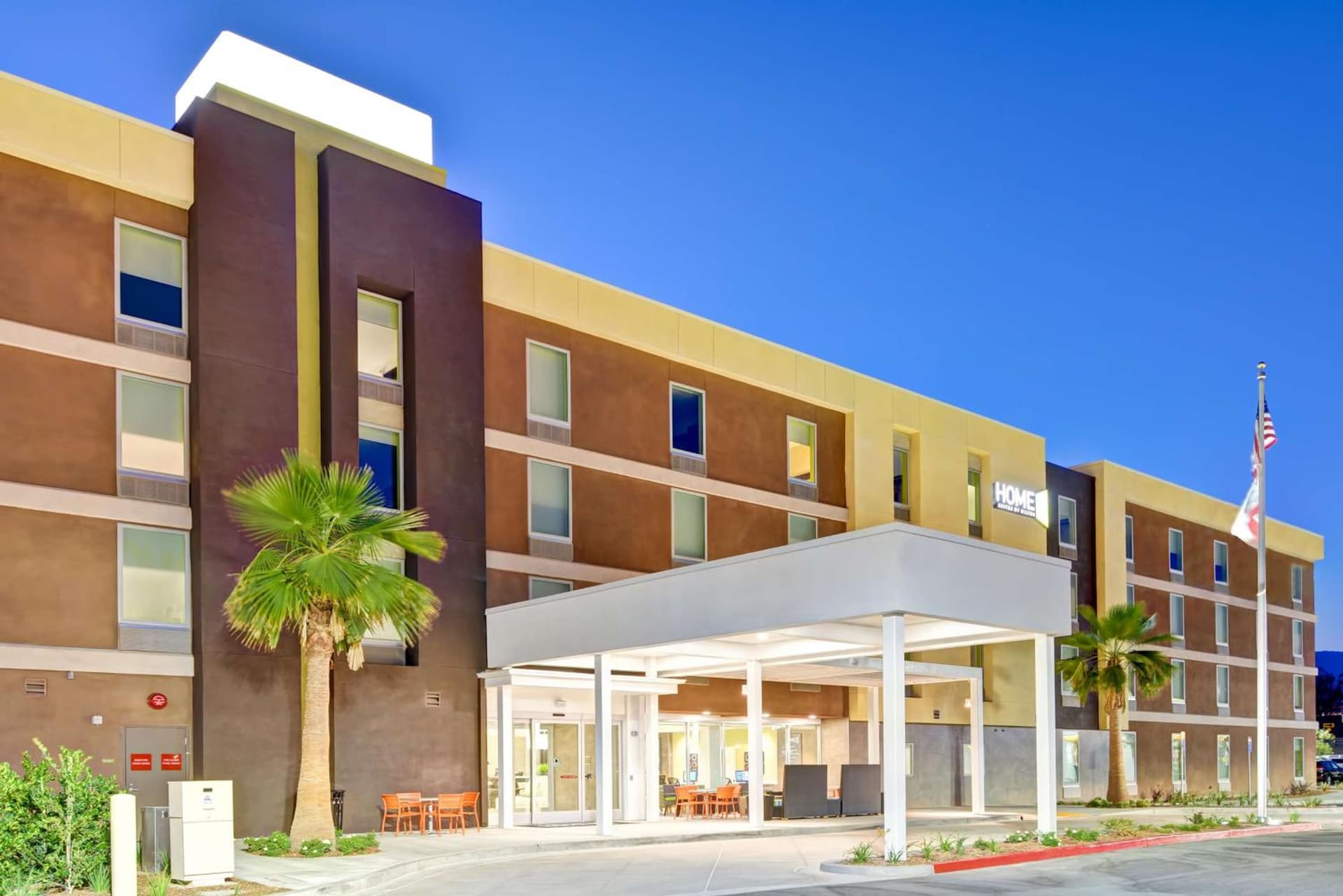 Home2 Suites Azusa interior in Azusa, CA — gallery photo 2