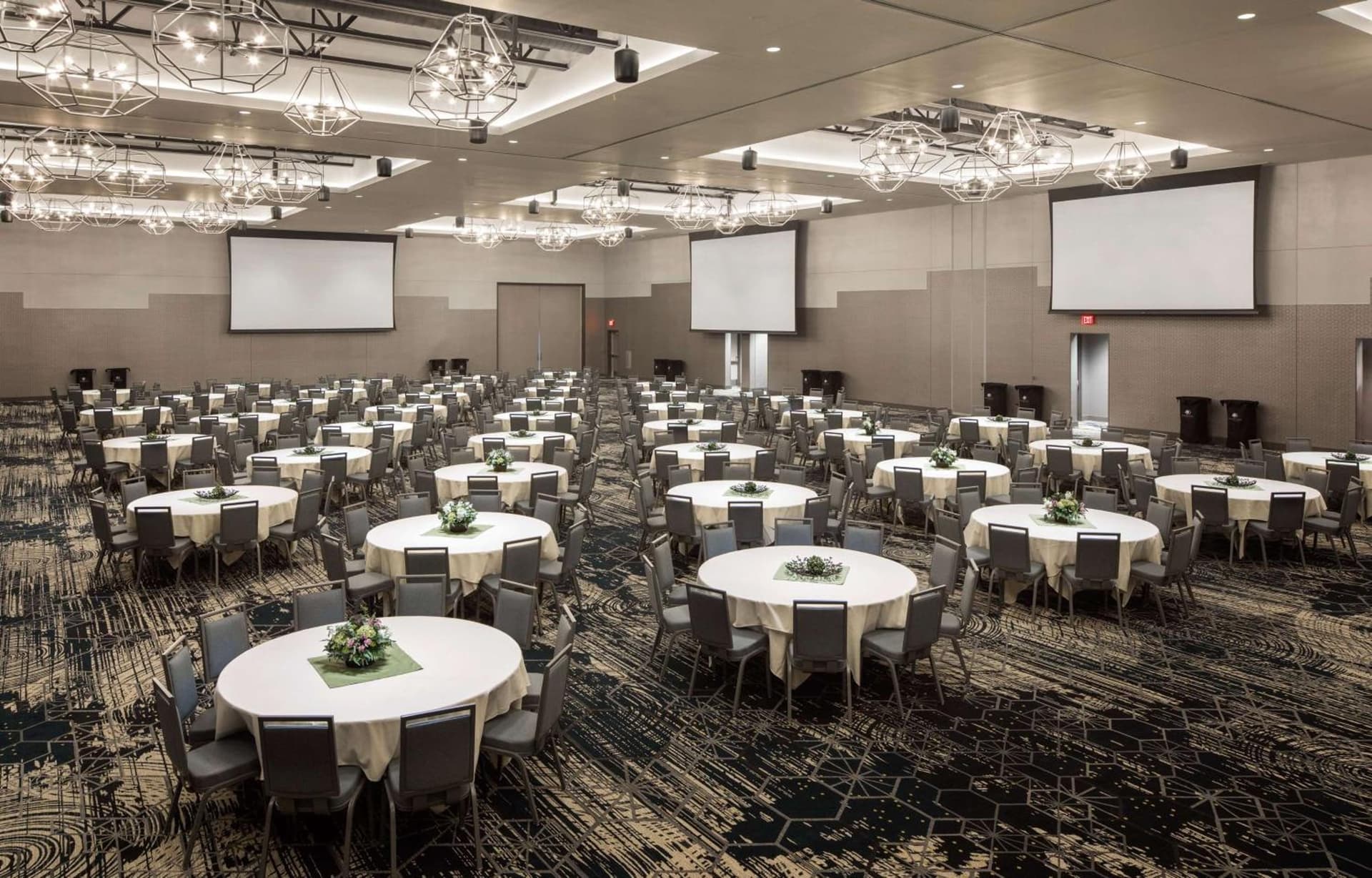 Doubletree By Hilton Greeley At Lincoln Park interior in Greeley, CO — gallery photo 2