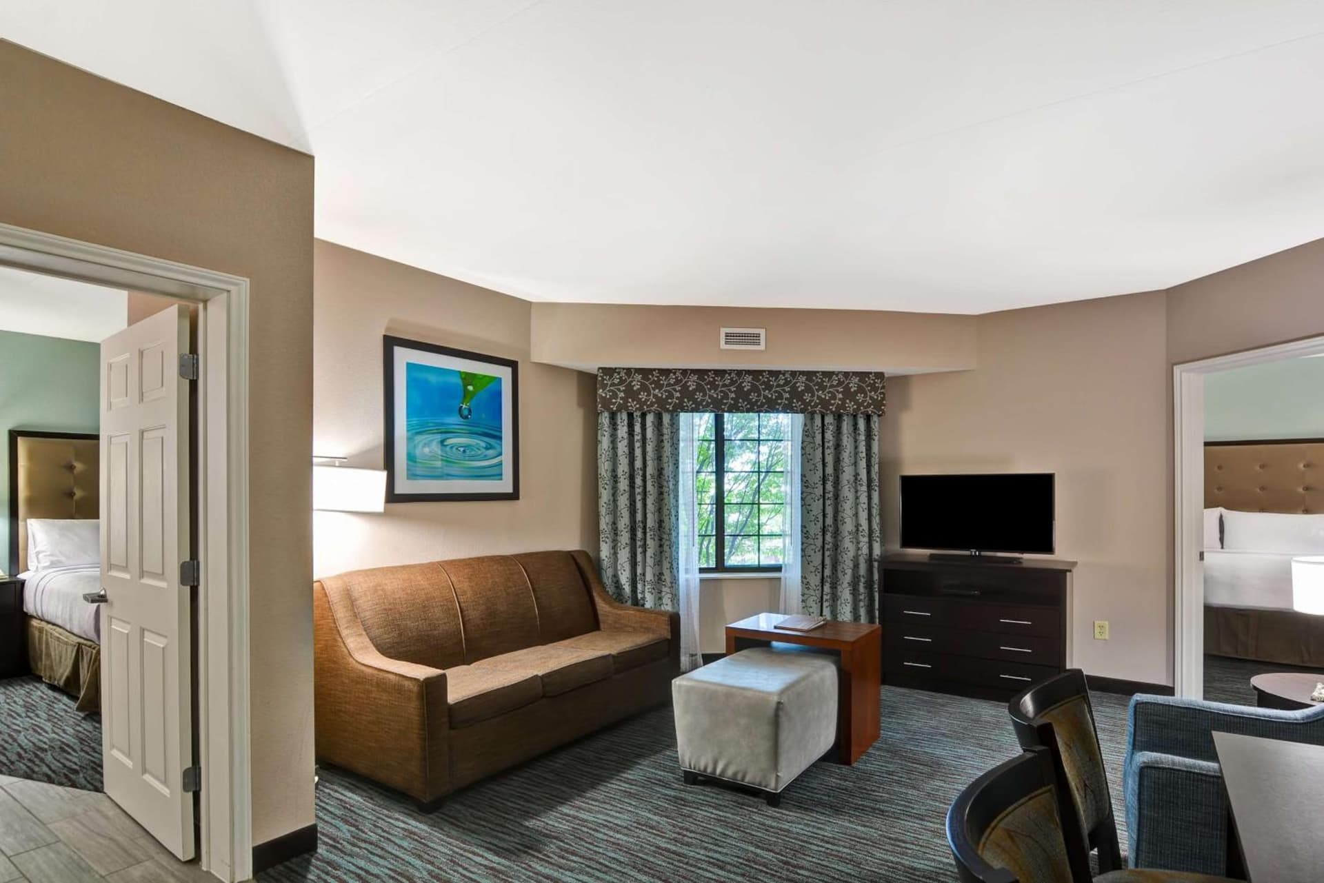 Homewood Suites by Hilton Aurora Naperville gallery photo in Aurora, IL — image 21