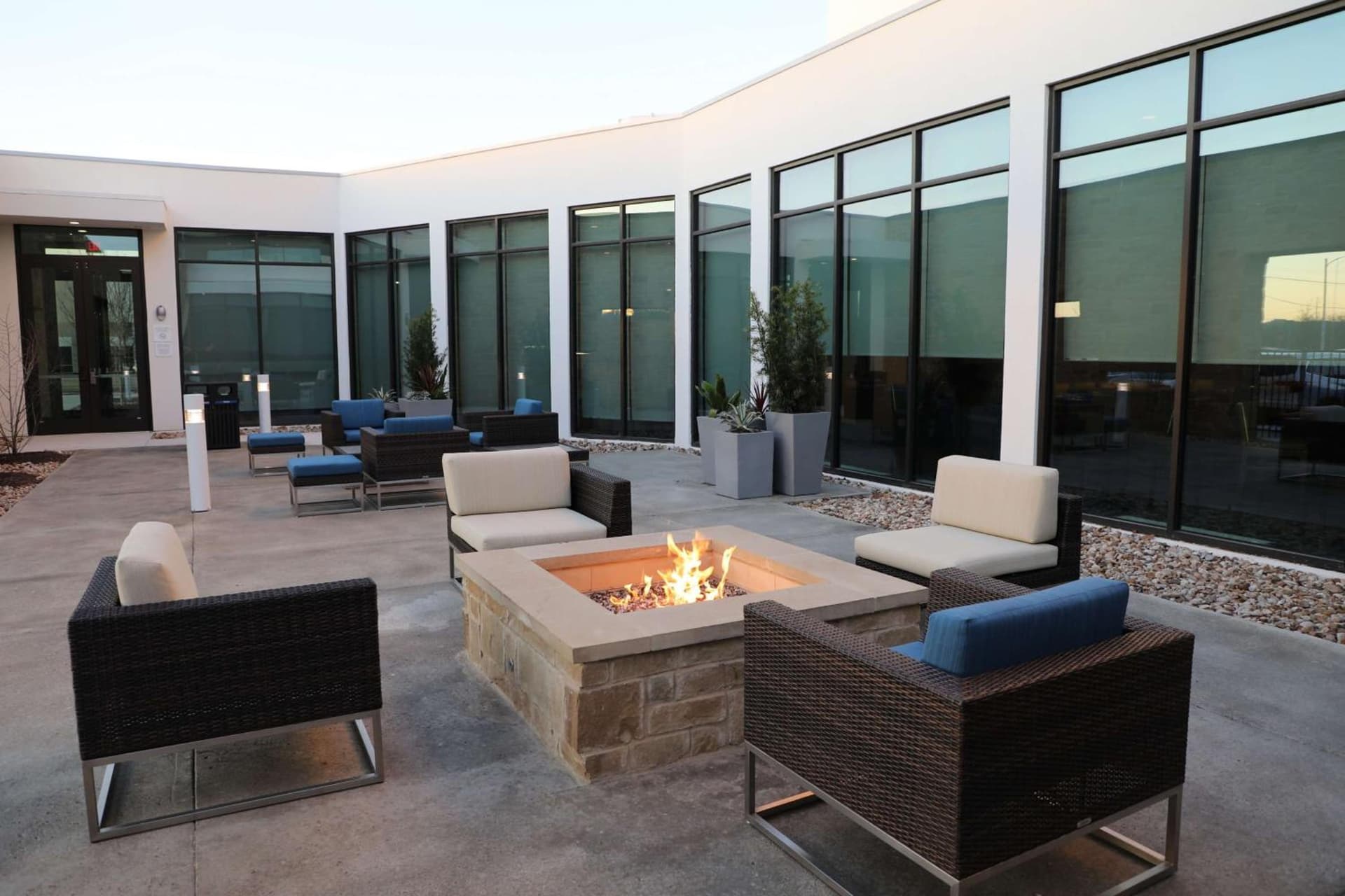 Hilton Garden Inn Austin Airport interior in Austin, TX — gallery photo 2