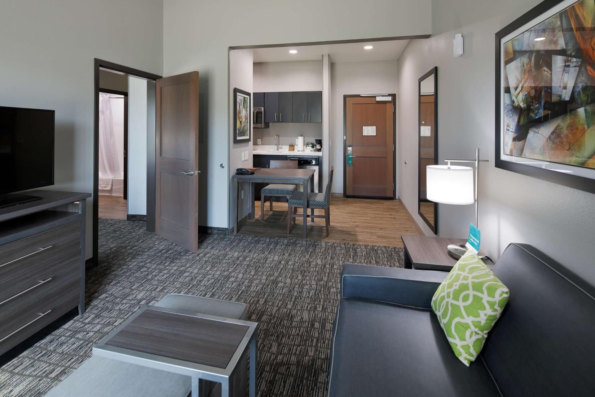 Homewood Suites By Hilton Topeka gallery photo in Topeka, KS — image 24