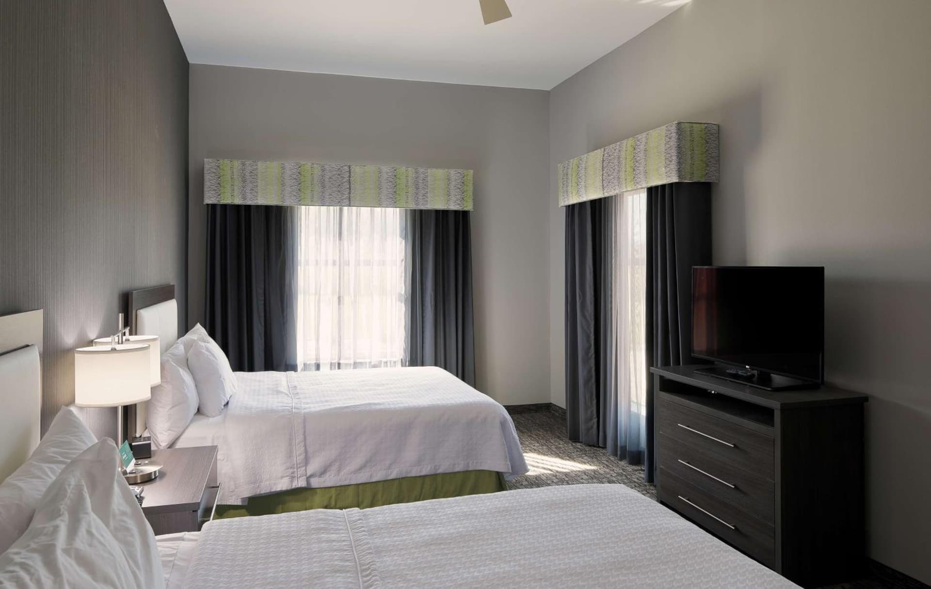 Homewood Suites By Hilton Topeka gallery photo in Topeka, KS — image 21