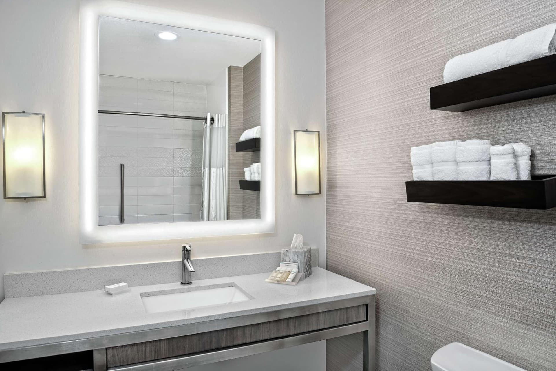 Hilton Garden Inn San Marcos gallery photo in San Marcos, TX — image 15