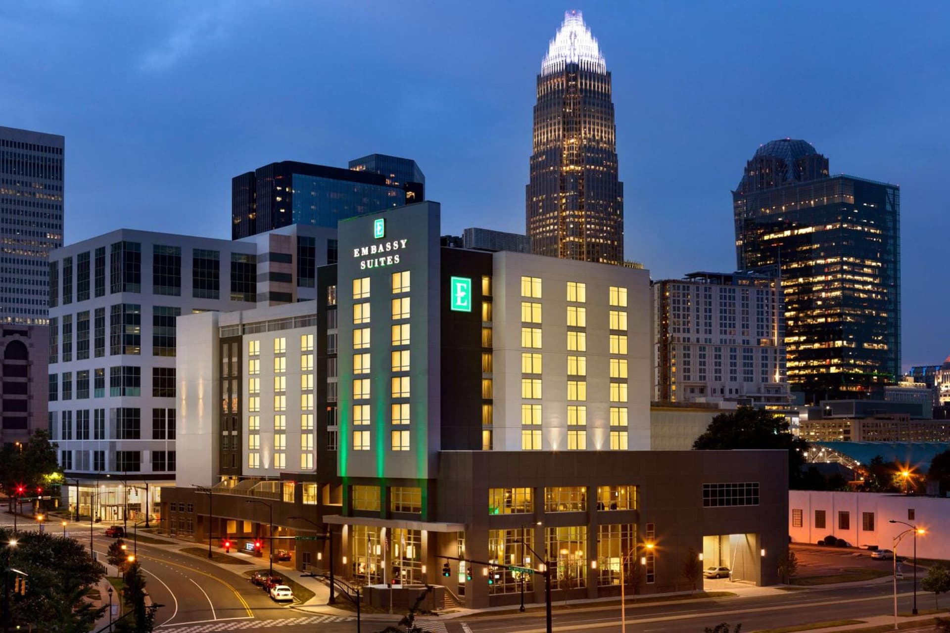 Embassy Suites by Hilton Charlotte Uptown gallery photo in Charlotte, NC — image 32