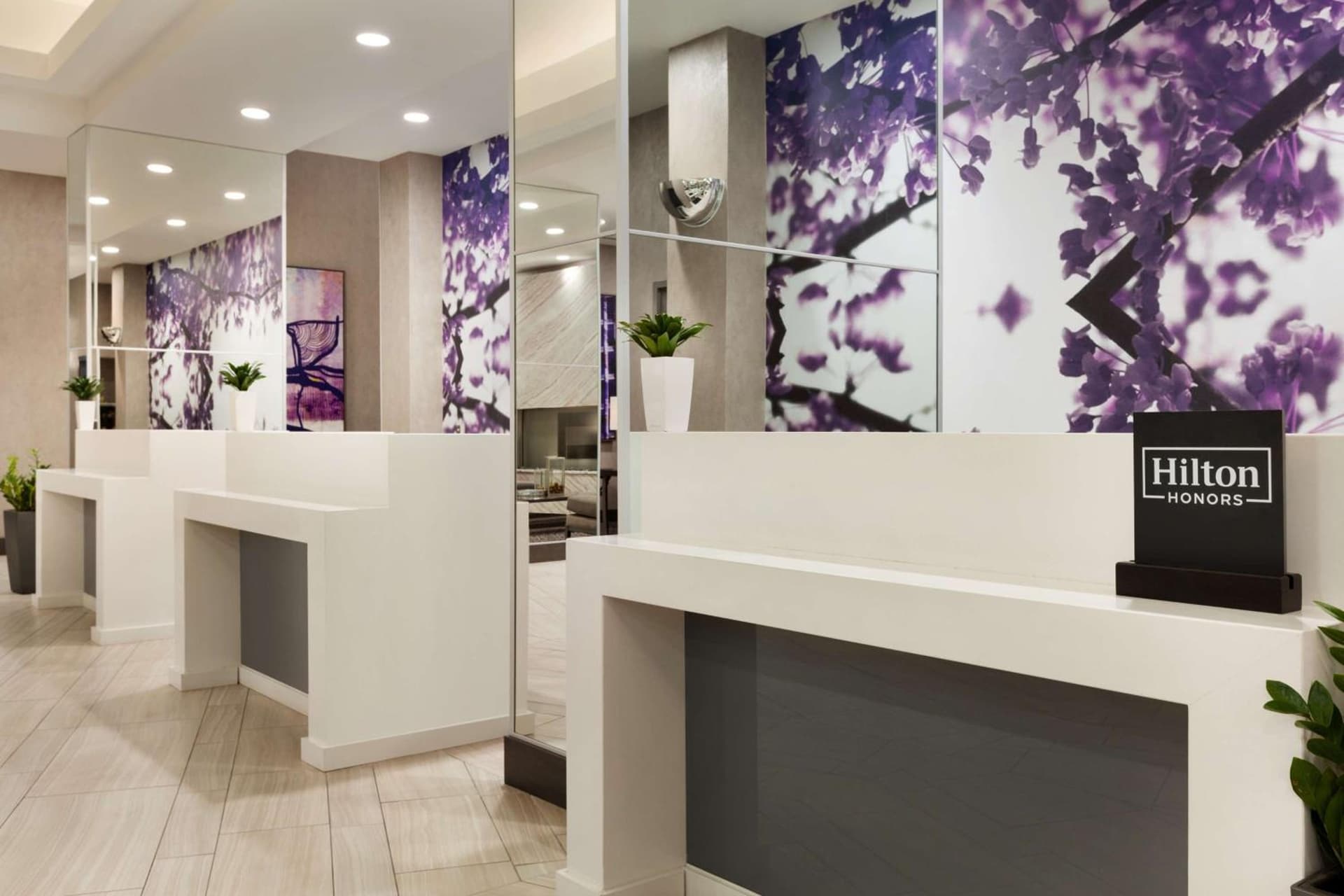 Embassy Suites by Hilton Charlotte Uptown gallery photo in Charlotte, NC — image 10