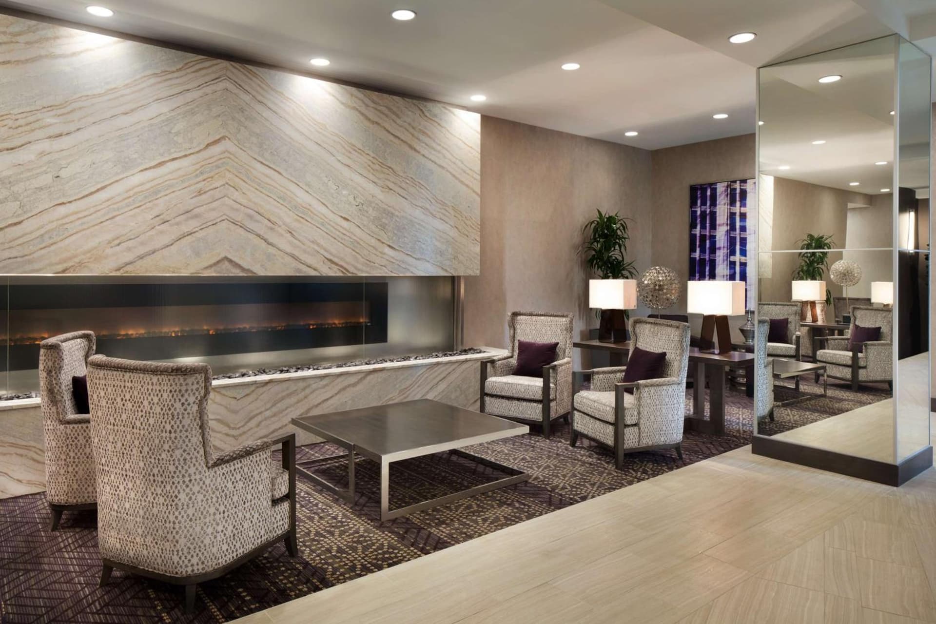 Embassy Suites by Hilton Charlotte Uptown gallery photo in Charlotte, NC — image 40