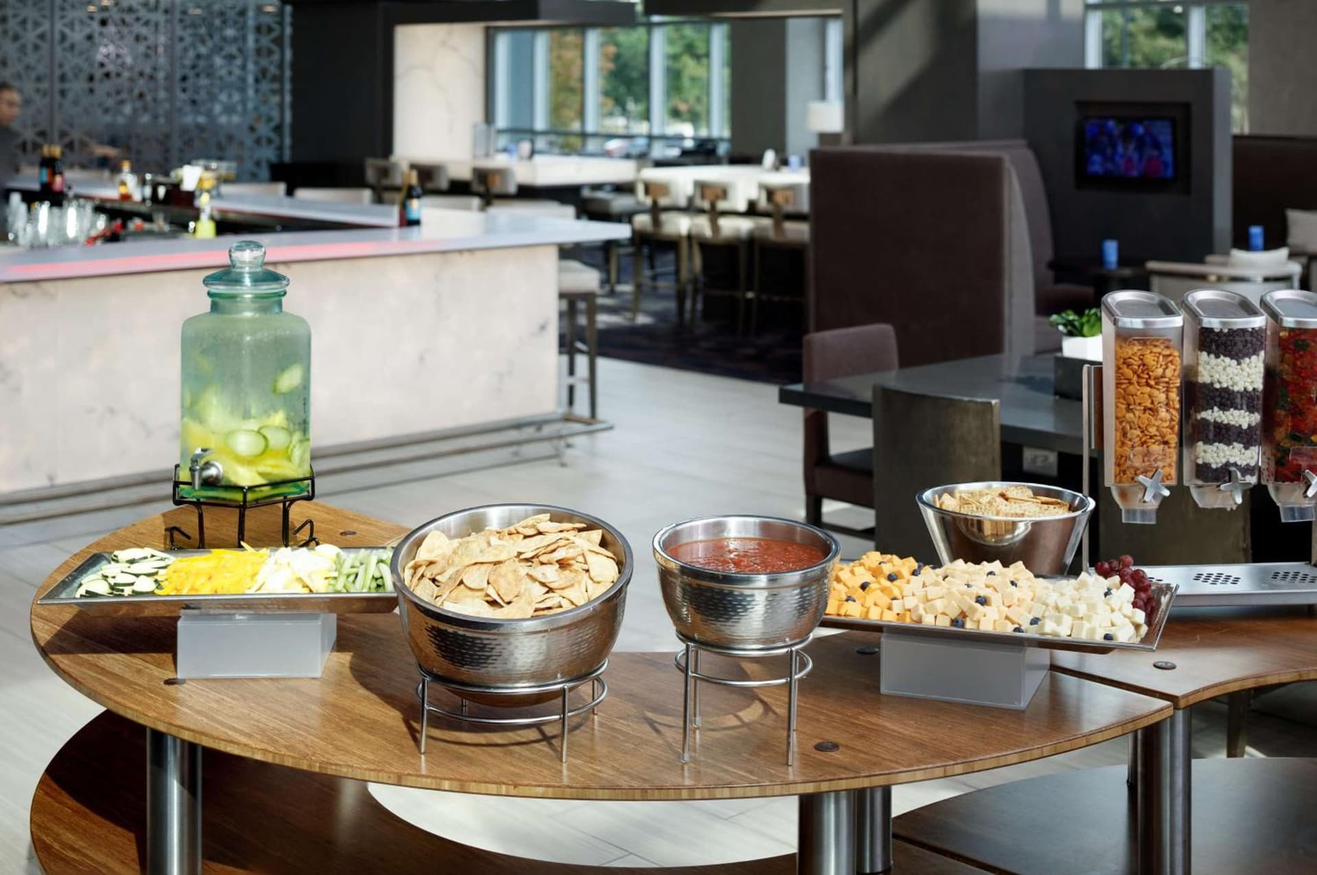 Embassy Suites by Hilton Charlotte Uptown gallery photo in Charlotte, NC — image 8