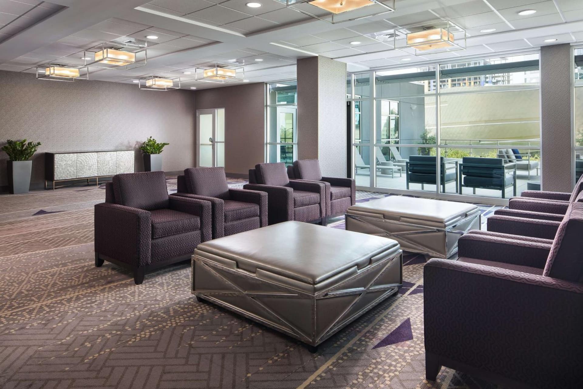 Embassy Suites by Hilton Charlotte Uptown gallery photo in Charlotte, NC — image 11