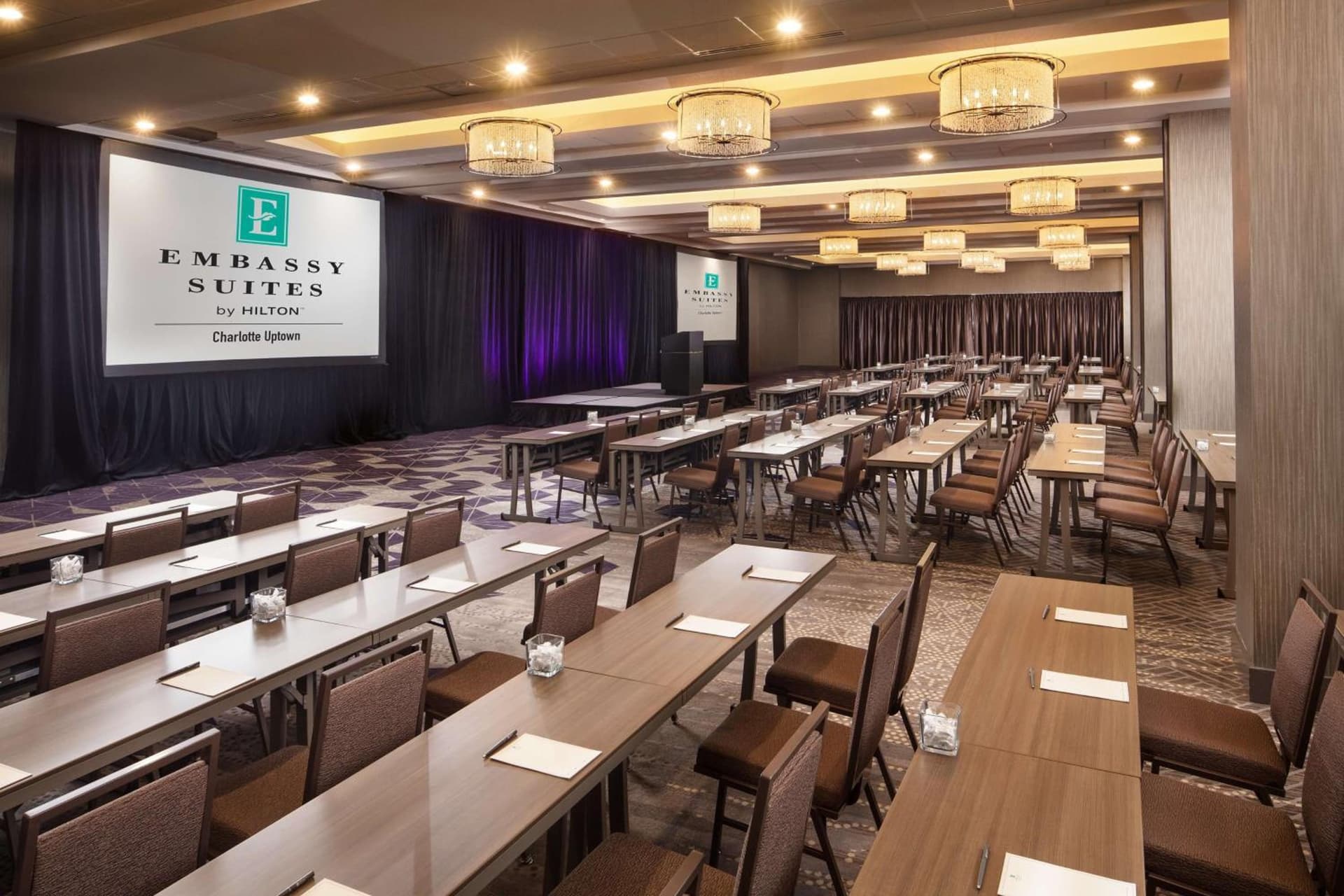 Embassy Suites by Hilton Charlotte Uptown gallery photo in Charlotte, NC — image 19