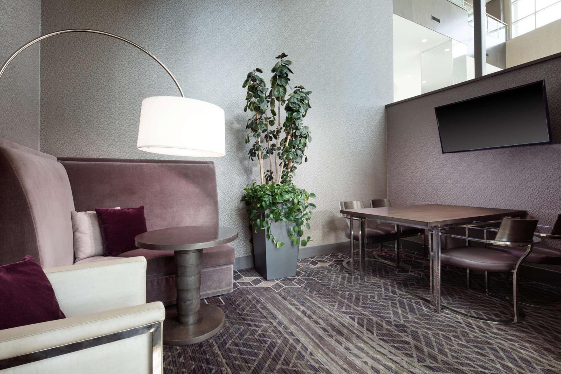 Embassy Suites by Hilton Charlotte Uptown gallery photo in Charlotte, NC — image 23