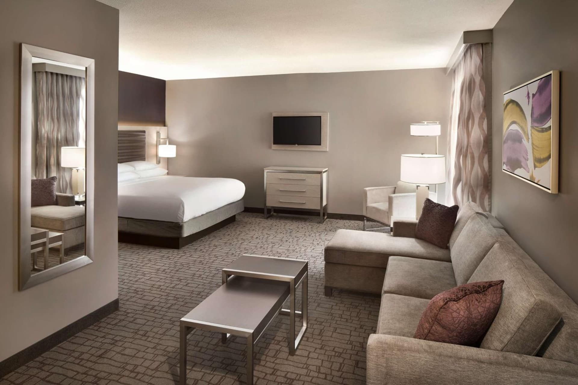Embassy Suites by Hilton Charlotte Uptown gallery photo in Charlotte, NC — image 12