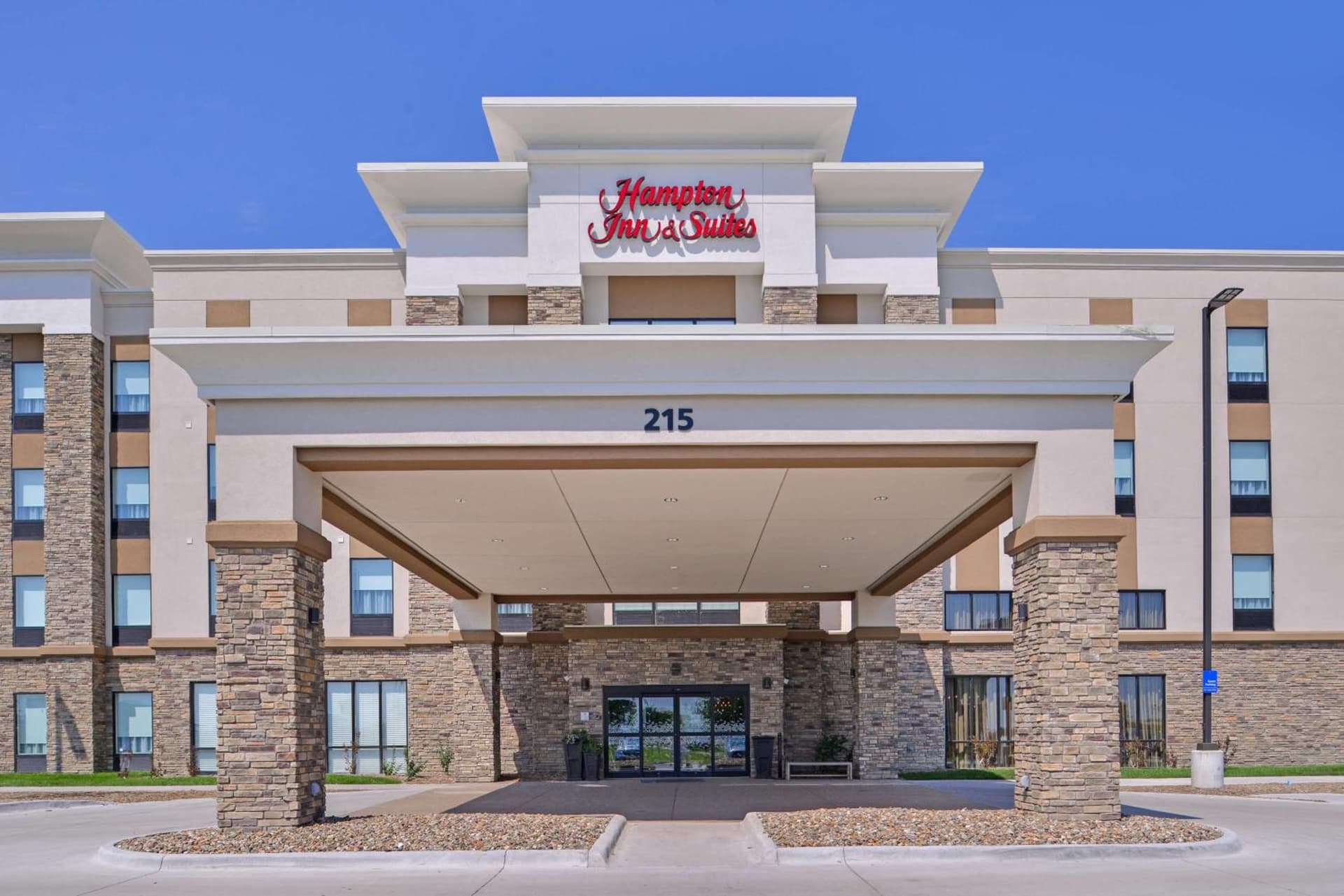 Hampton Inn and Suites Altoona-Des Moines by Hilton gallery photo in Altoona, IA — image 67