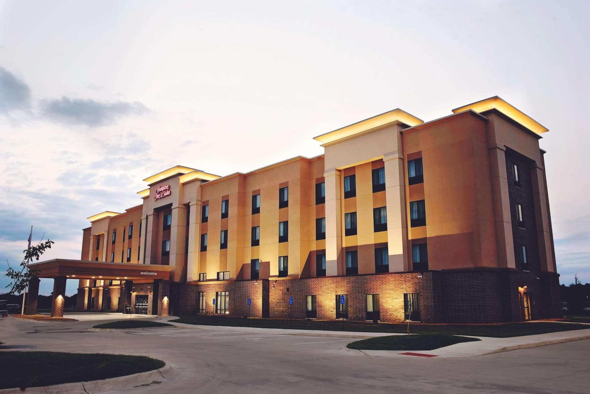 Hampton Inn & Suites Des Moines/Urbandale Ia property views in Urbandale, IA — gallery photo 3