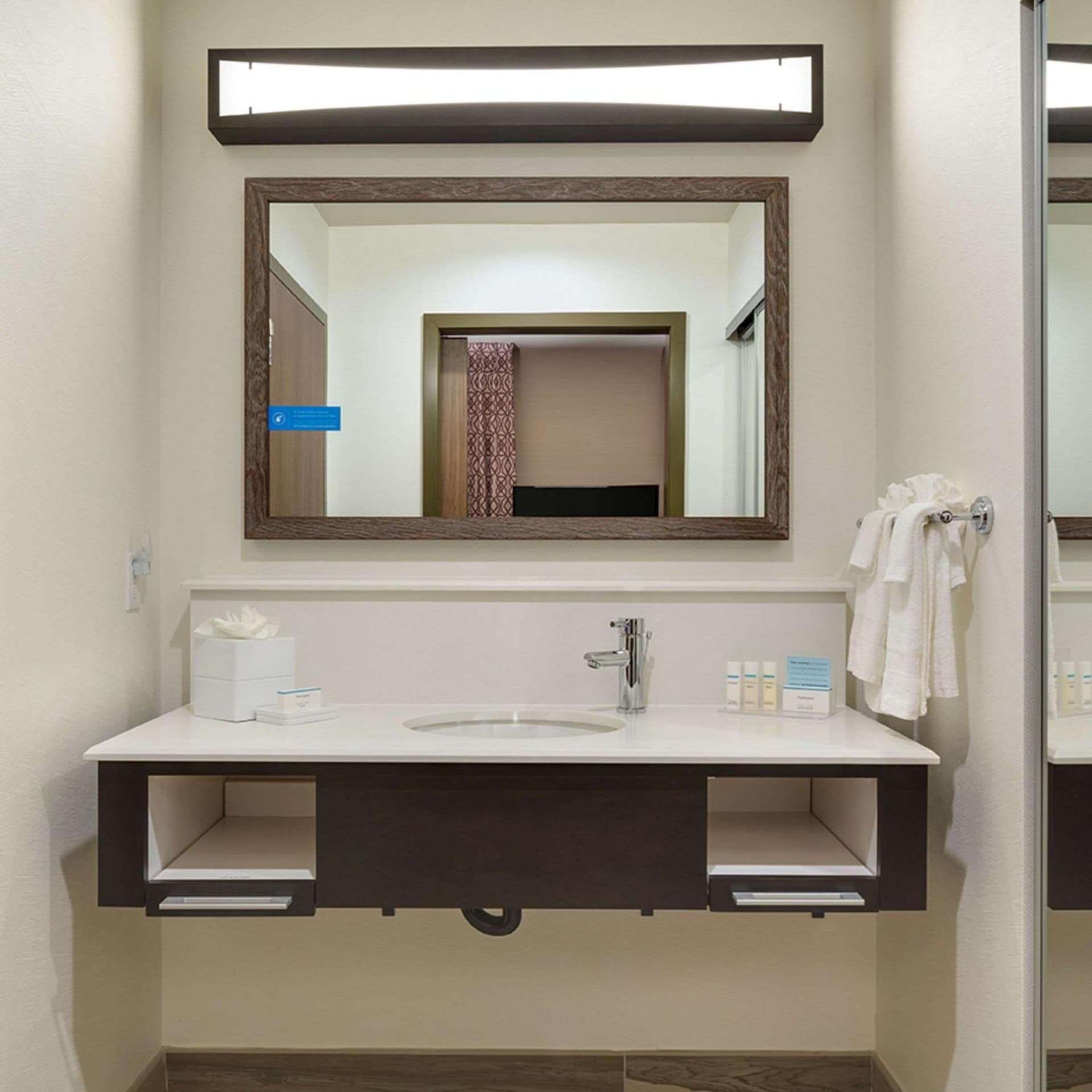 Hampton Inn & Suites Murrieta Temecula gallery photo in Murrieta, CA — image 44