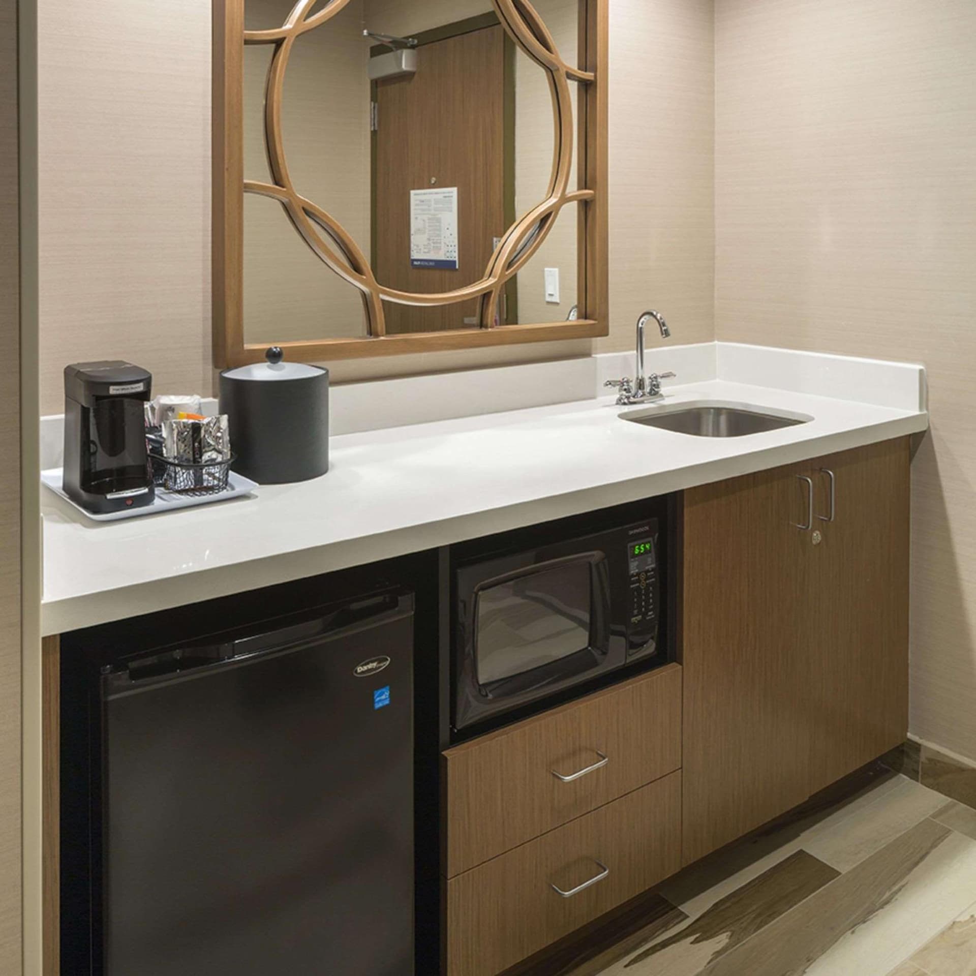 Hampton Inn & Suites Murrieta Temecula gallery photo in Murrieta, CA — image 33