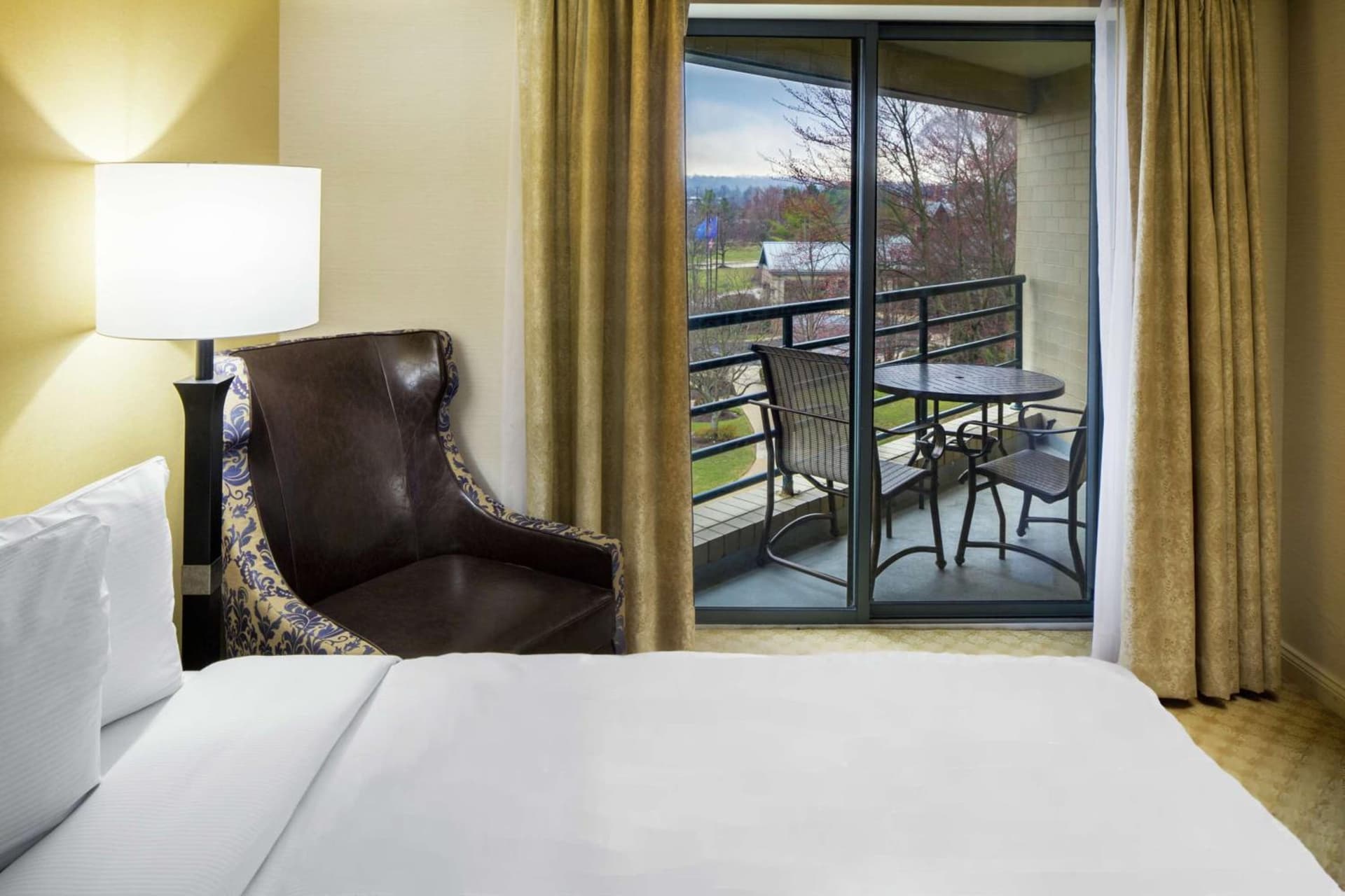 The Desmond Hotel Malvern, a DoubleTree by Hilton gallery photo in Malvern, PA — image 58