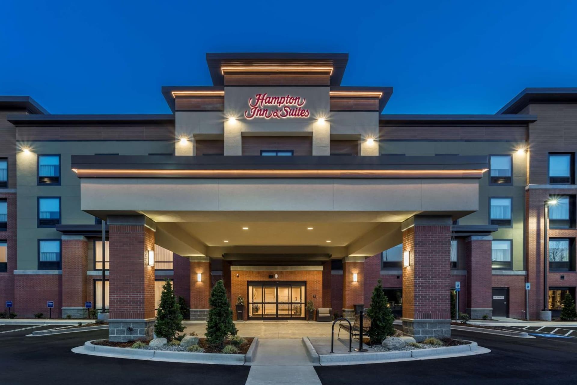 Hampton Inn & Suites- Seattle Woodinville Wa interior in Woodinville, WA — gallery photo 2