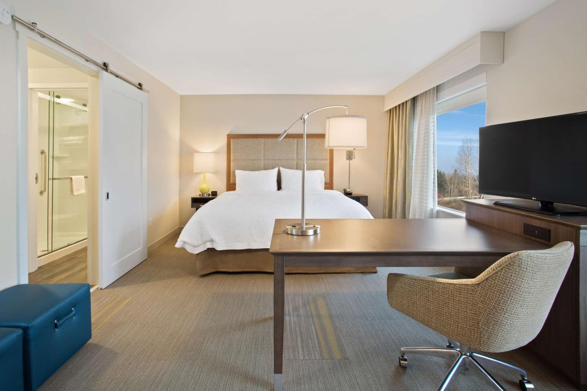Hampton Inn & Suites- Seattle Woodinville Wa property views in Woodinville, WA — gallery photo 3