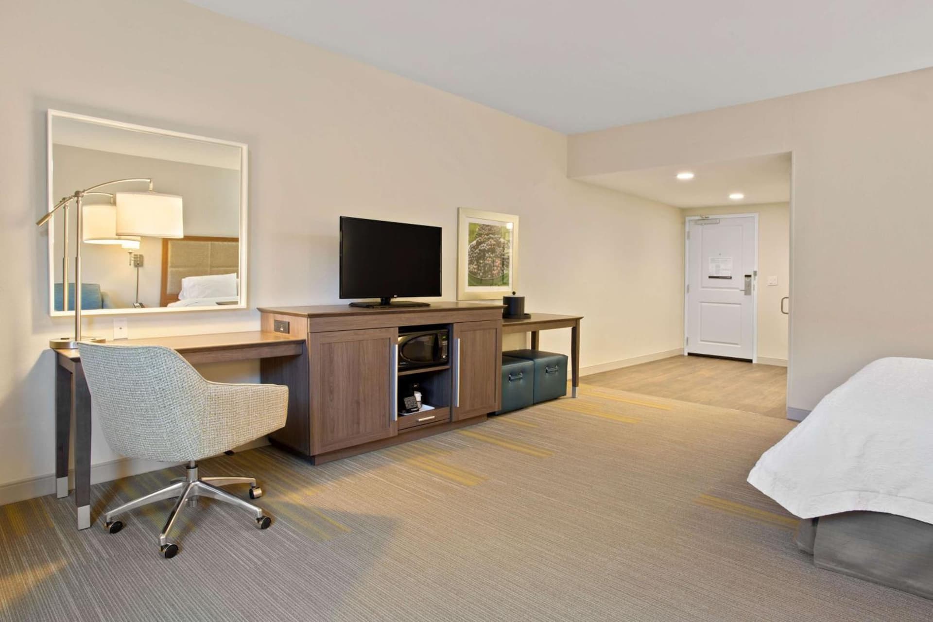 Hampton Inn & Suites- Seattle Woodinville Wa interior in Woodinville, WA — gallery photo 2