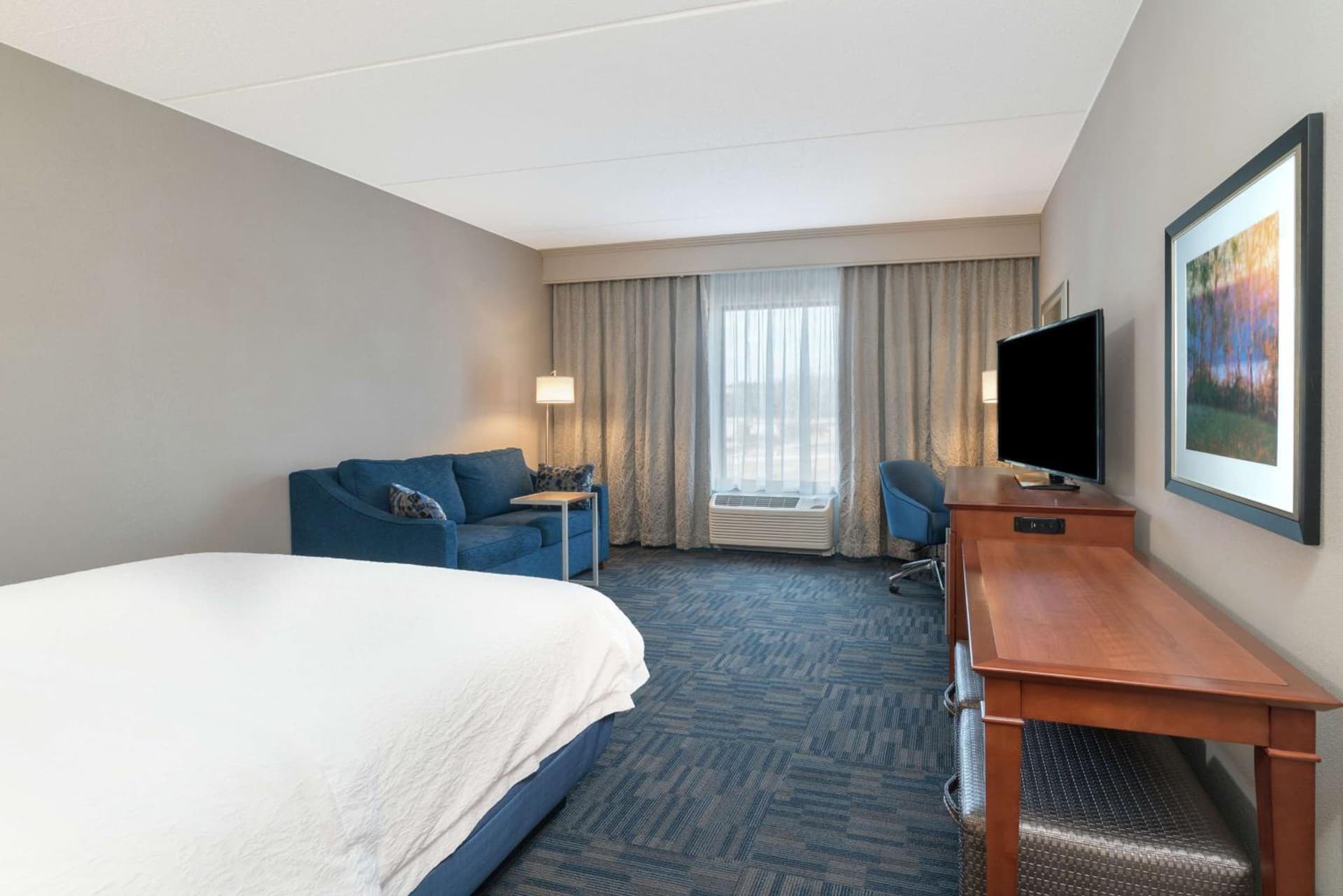 Hampton Inn & Suites Newburgh Stewart Airport, NY gallery photo in Newburgh, NY — image 15
