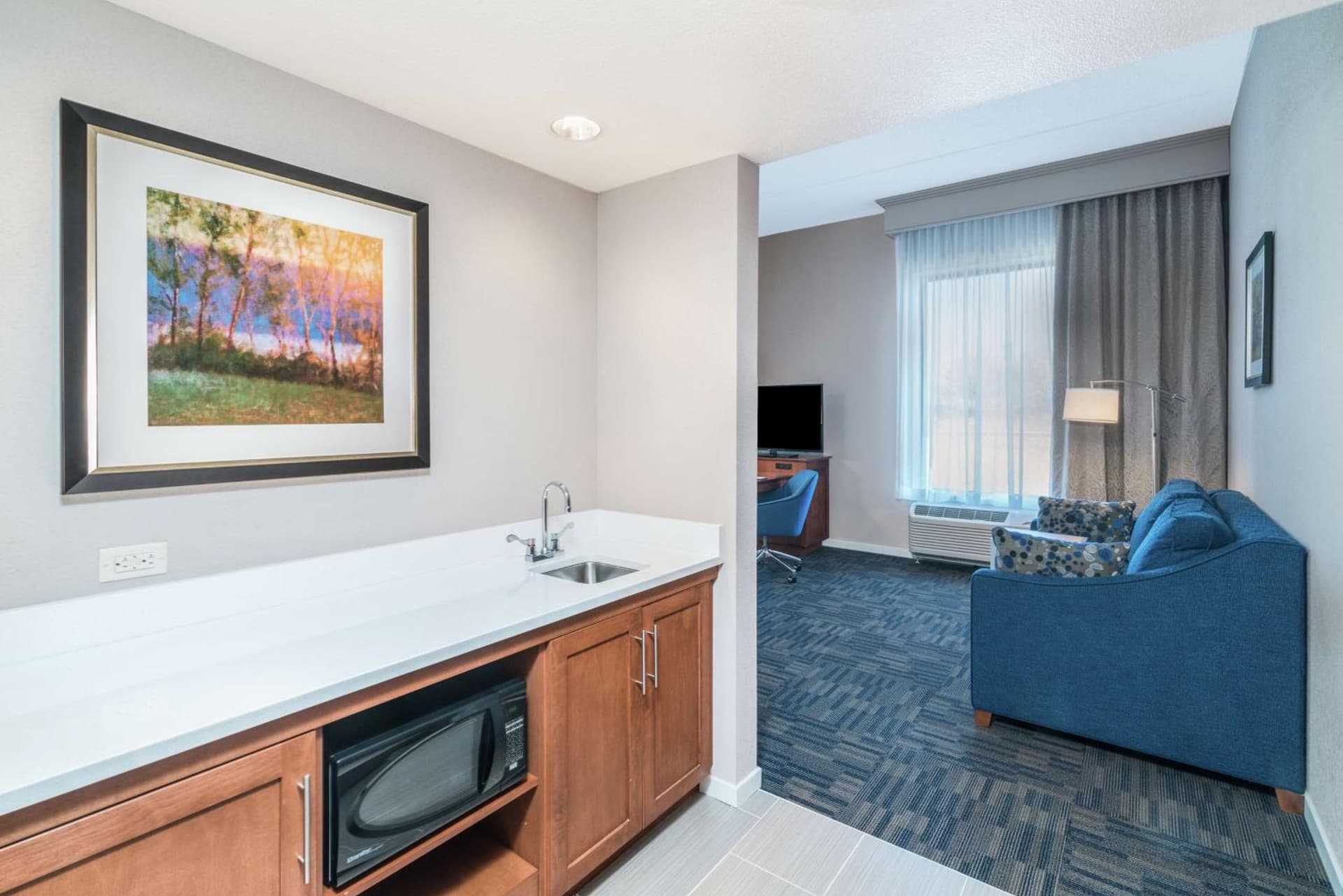 Hampton Inn & Suites Newburgh Stewart Airport, NY gallery photo in Newburgh, NY — image 22