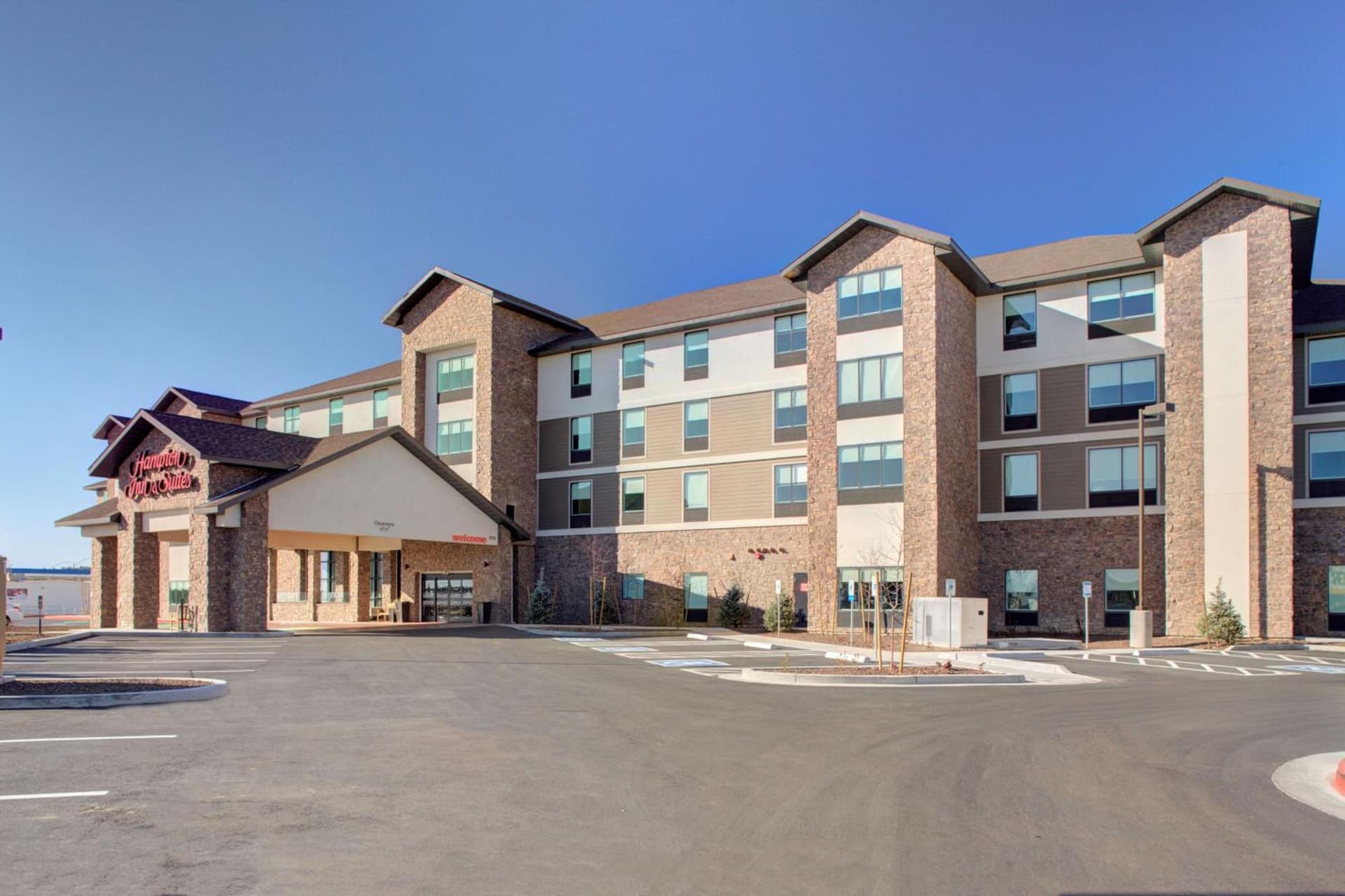 Hampton Inn Suites Flagstaff East property views in Flagstaff, AZ — gallery photo 3