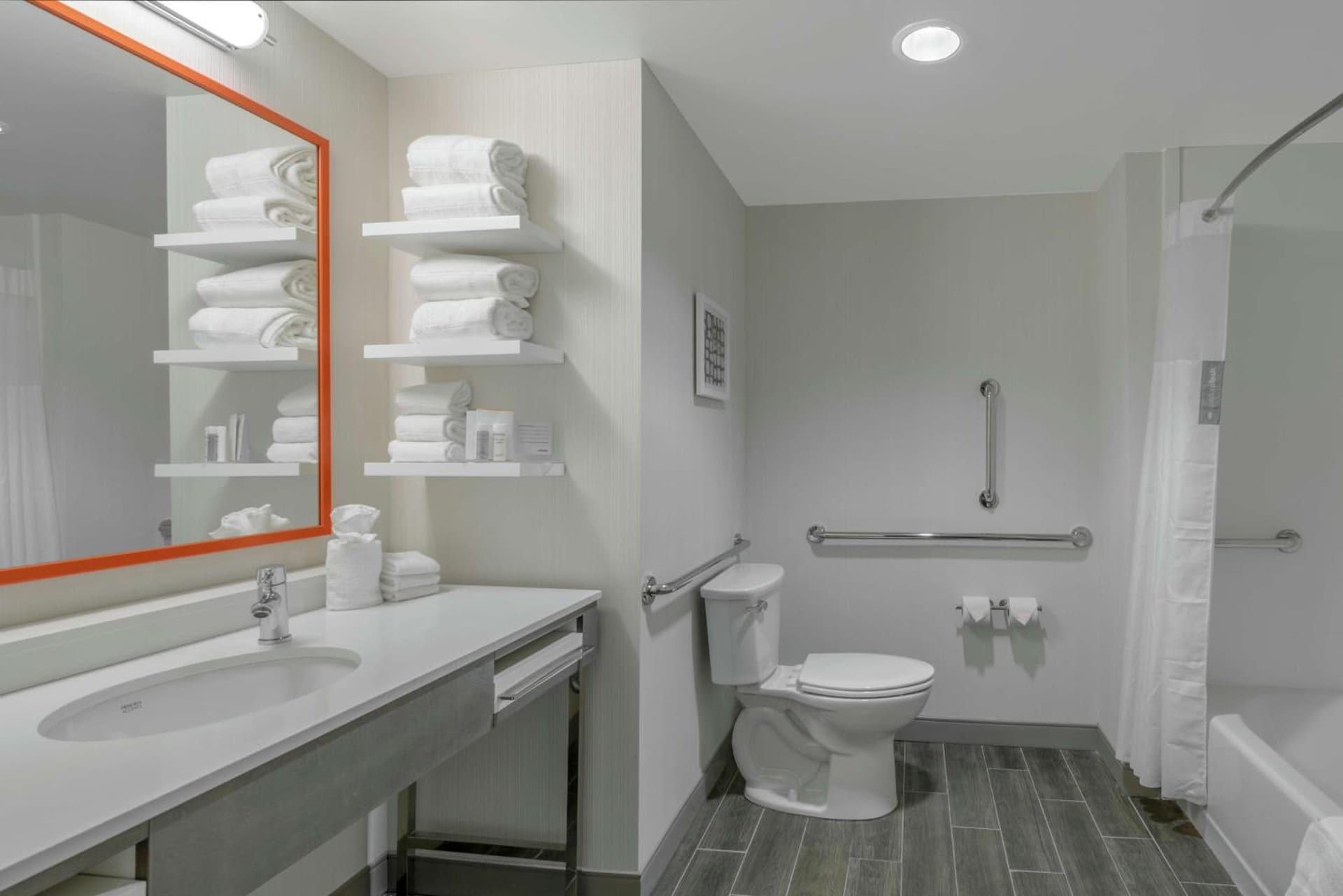 Hampton Inn & Suites Glenarden/Washington DC gallery photo in Largo, MD — image 20